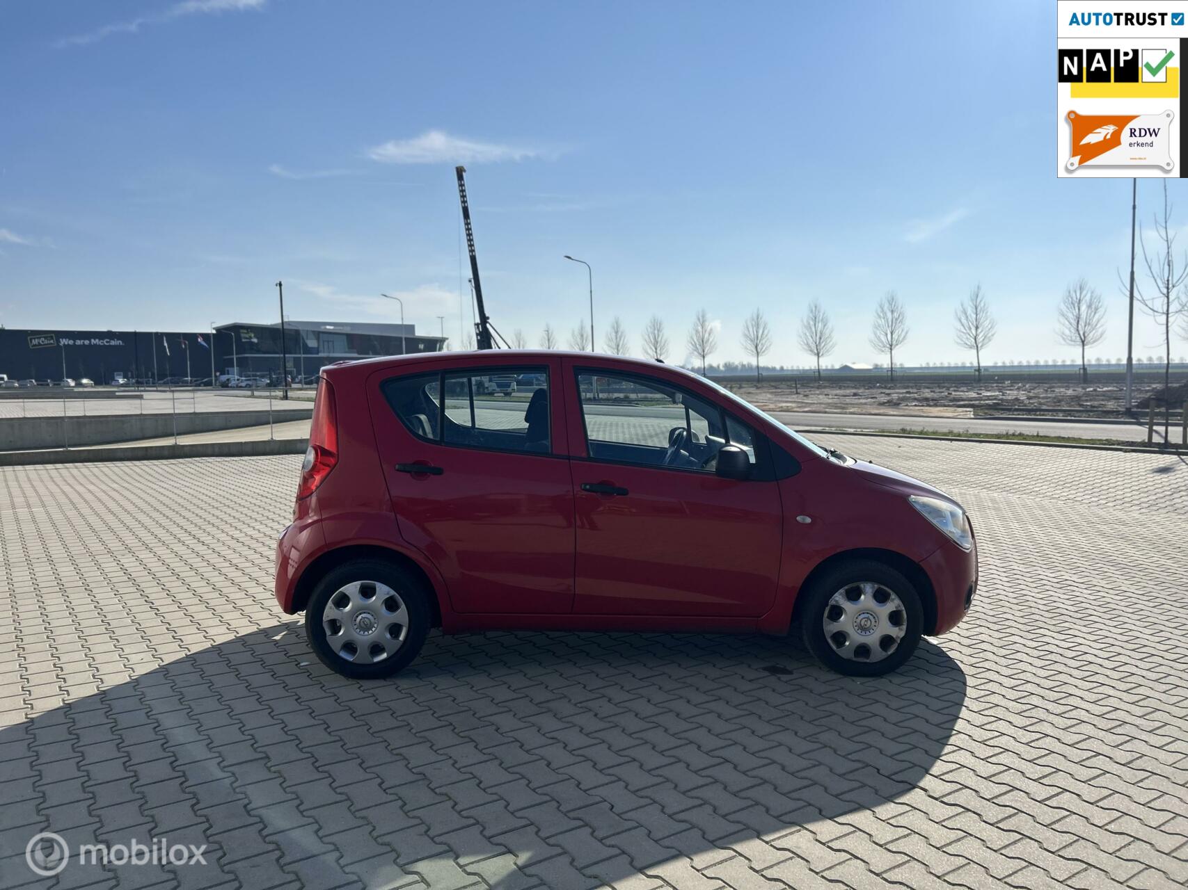 Foto van Opel Agila