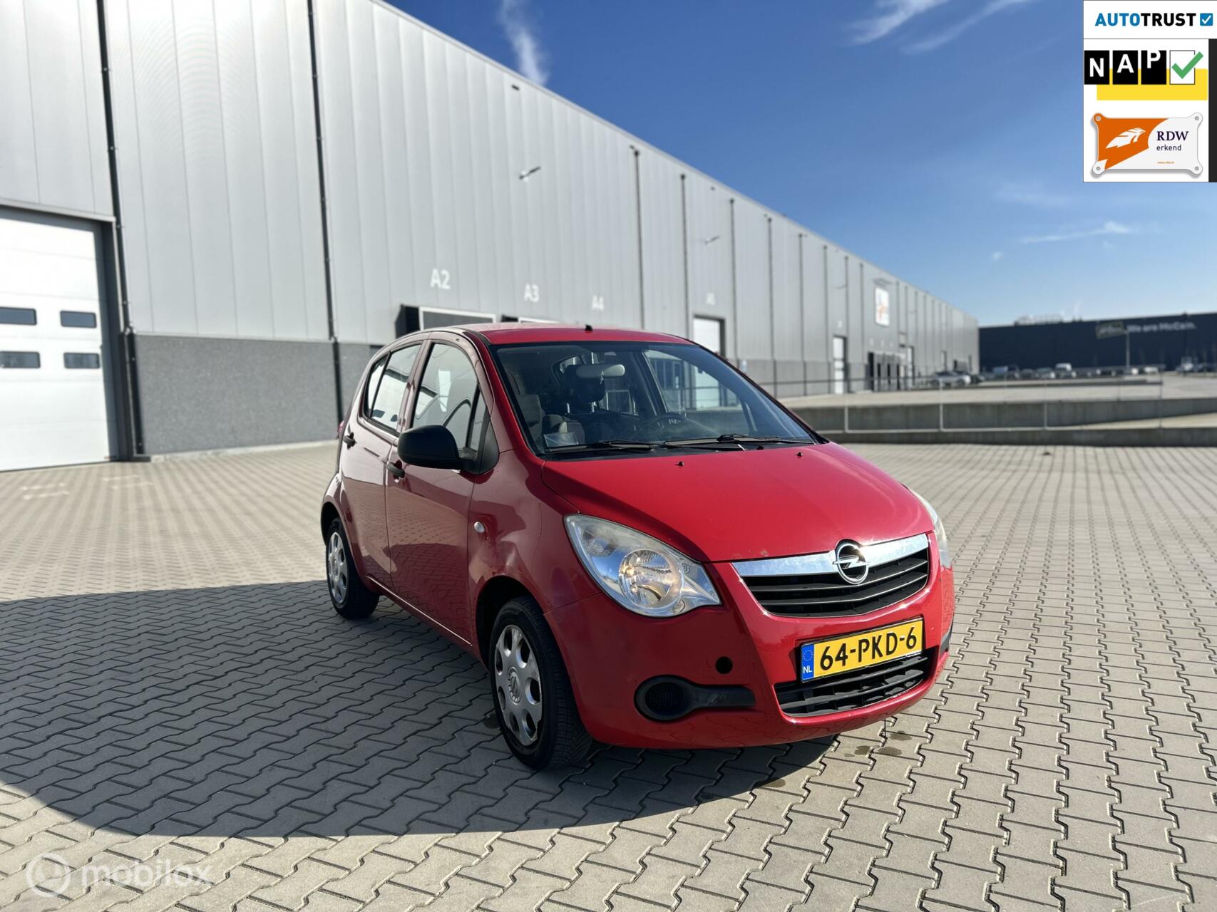 Foto van Opel Agila