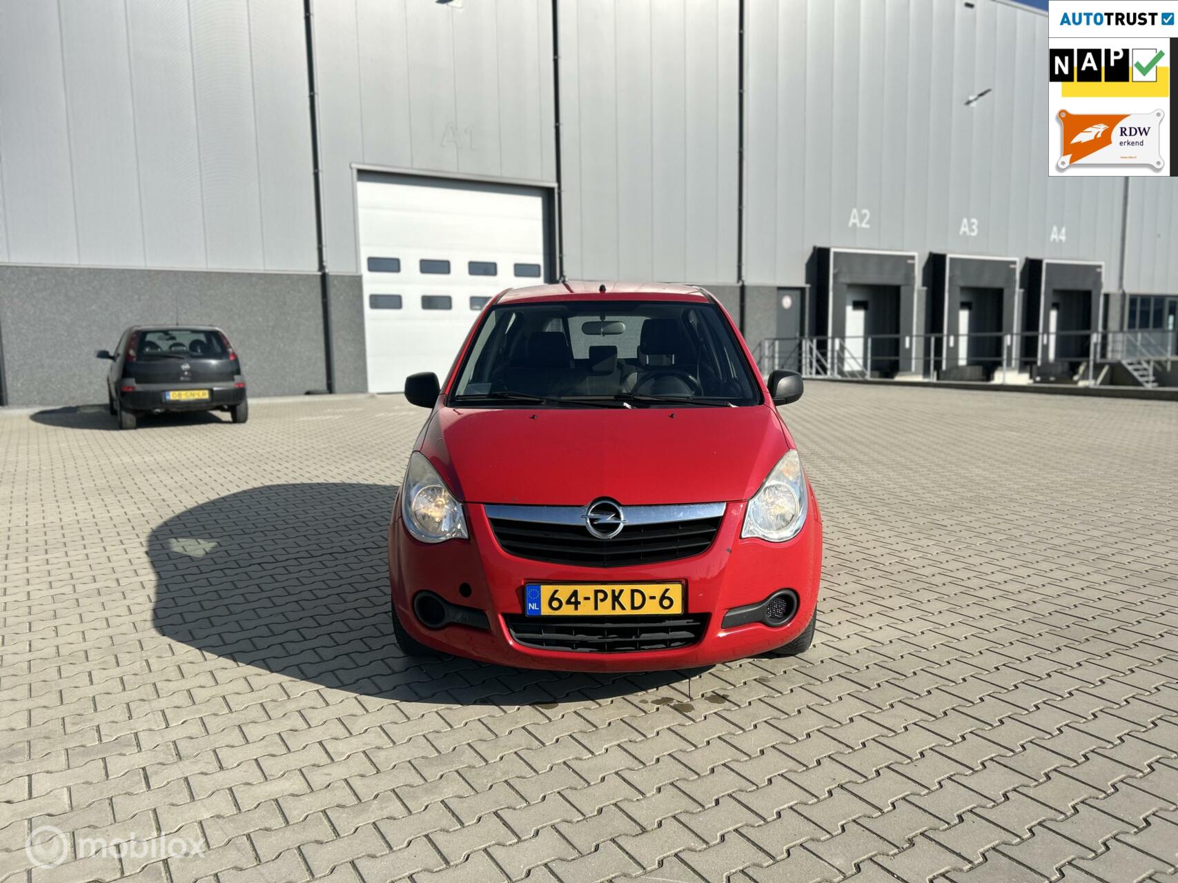 Foto van Opel Agila