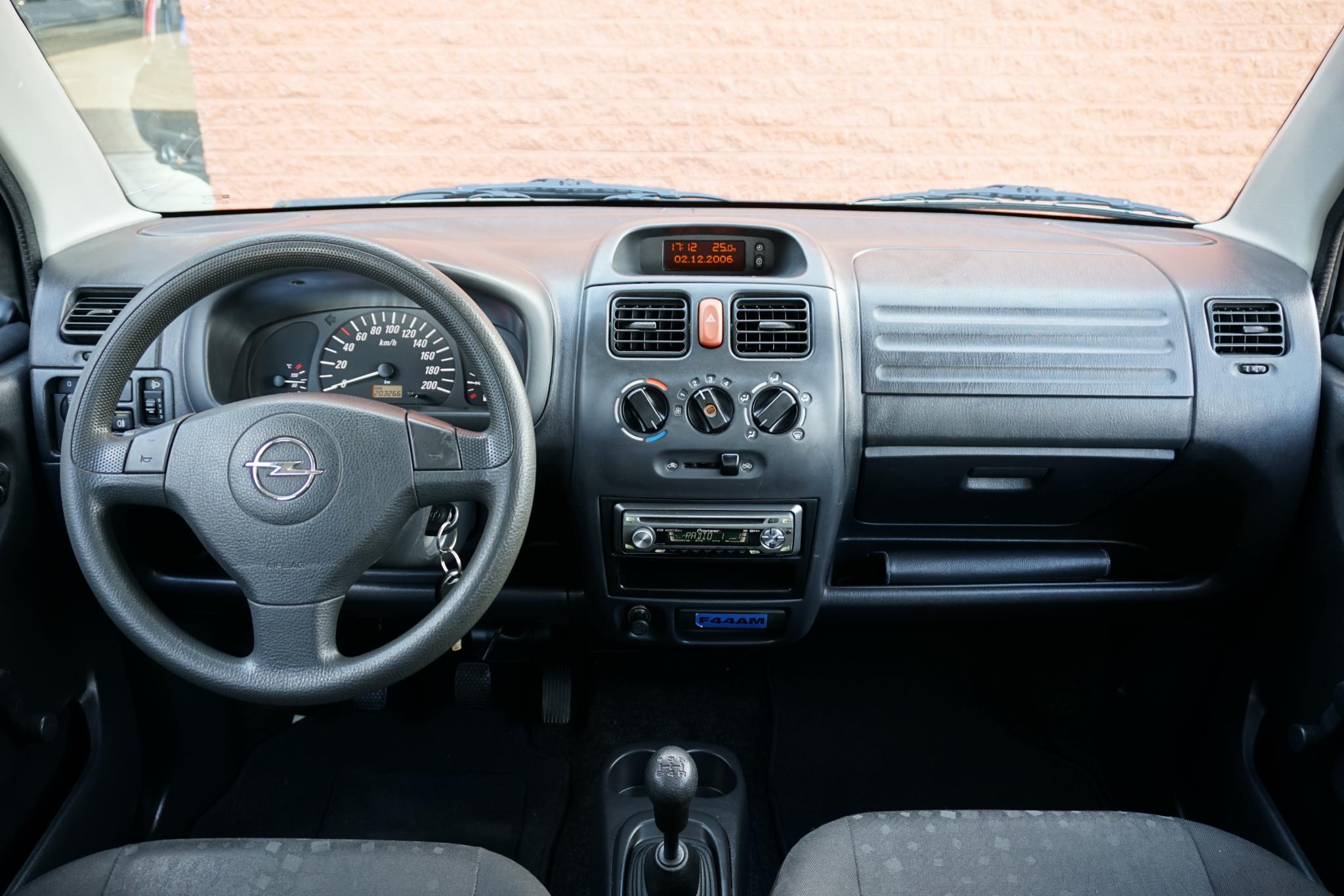 Foto van Opel Agila
