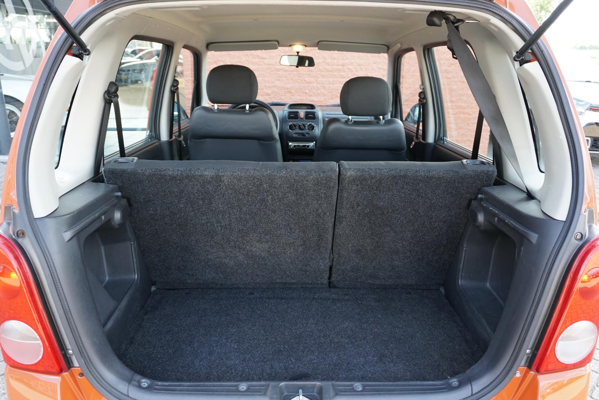 Foto van Opel Agila