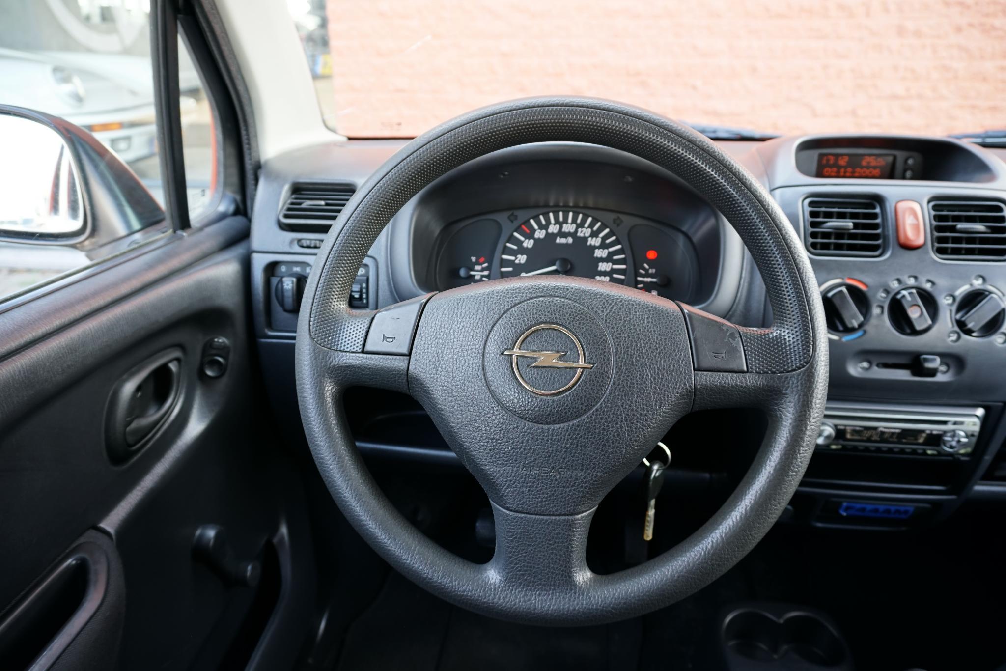 Foto van Opel Agila
