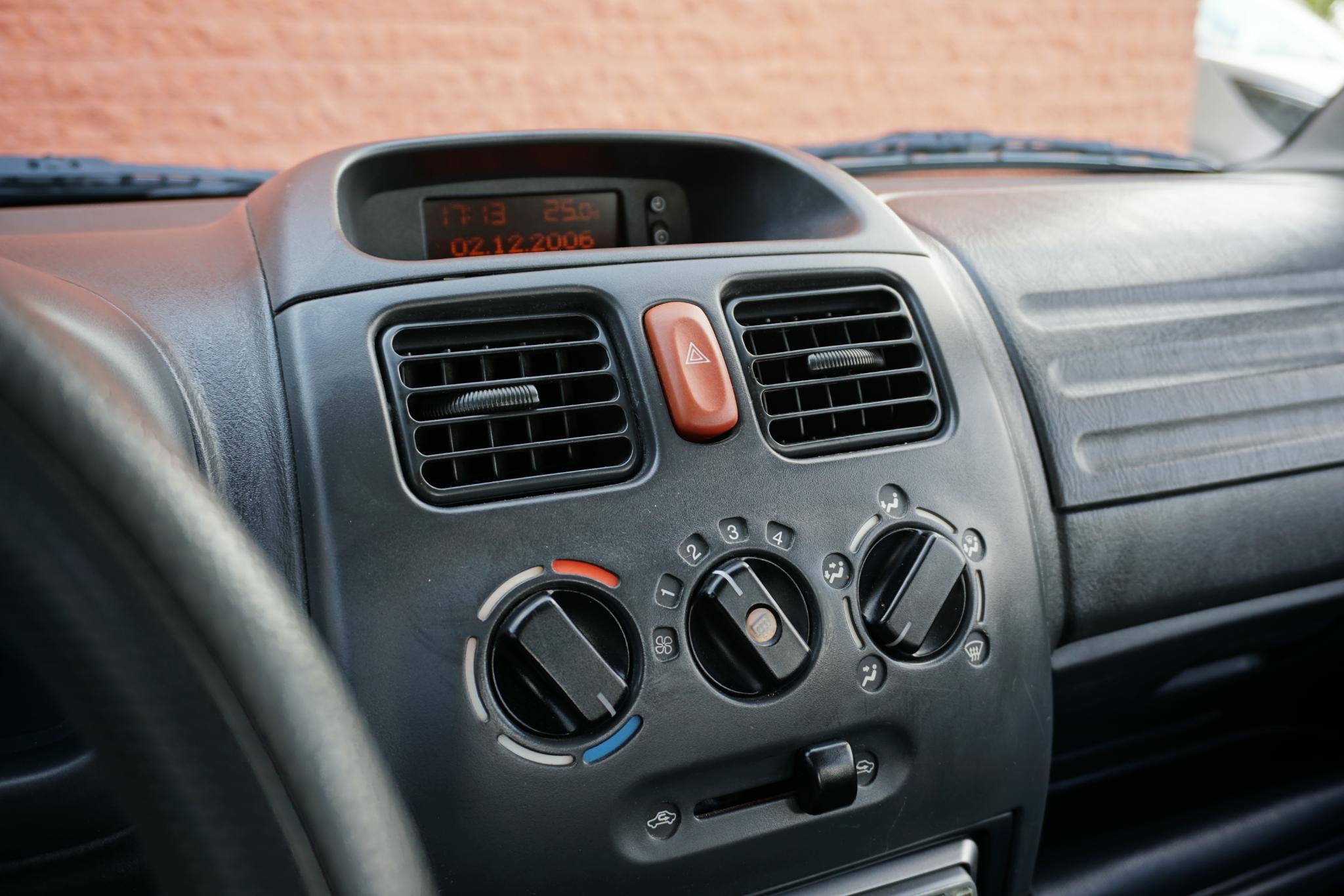 Foto van Opel Agila