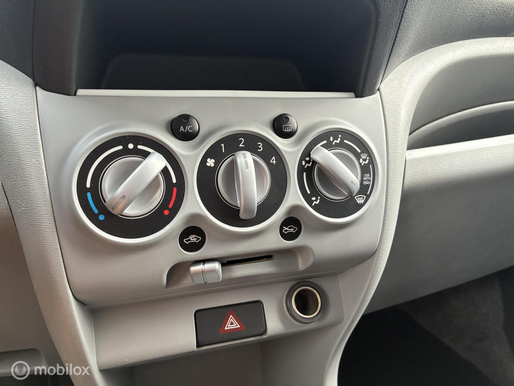 Foto van Nissan Nissan Pixo