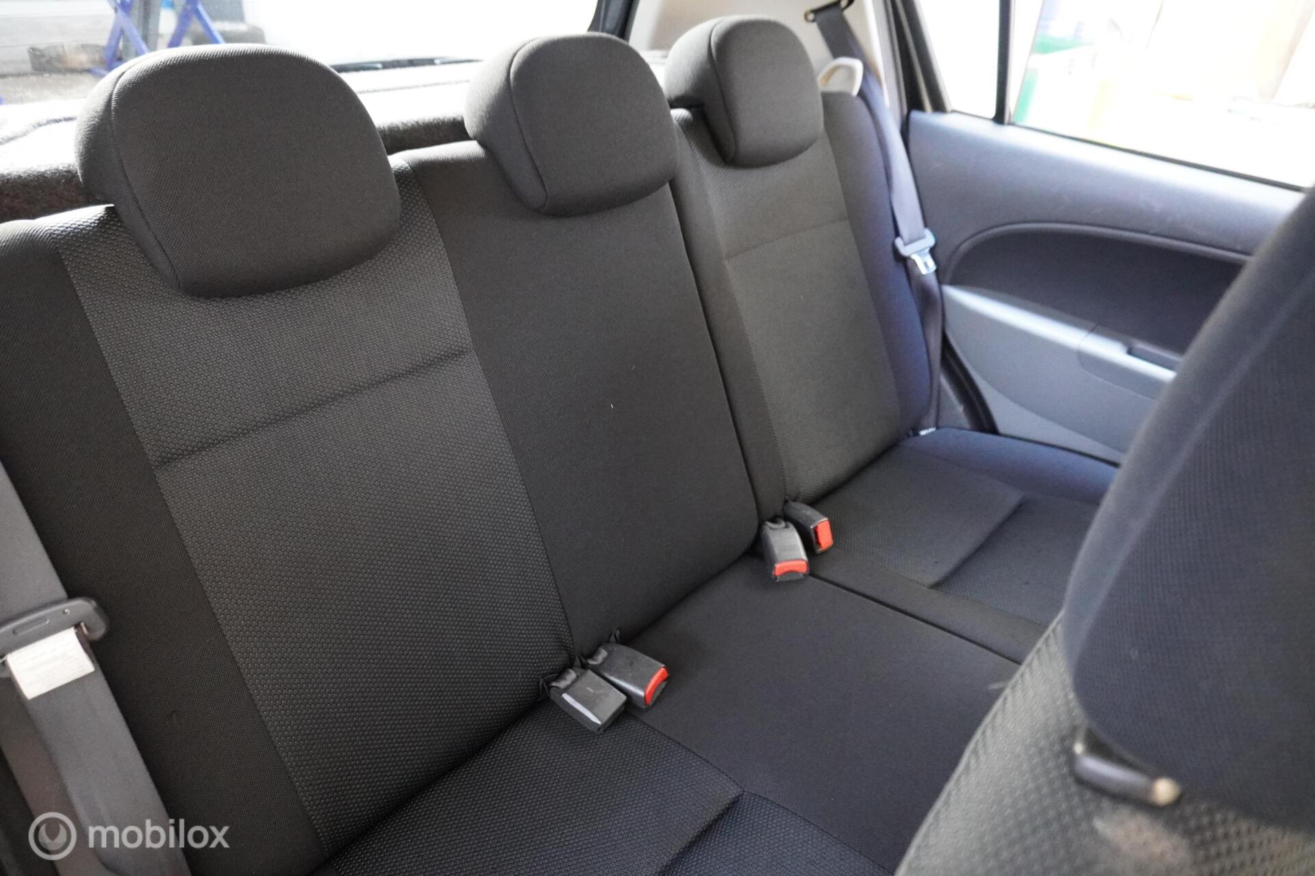 Foto van Subaru Justy