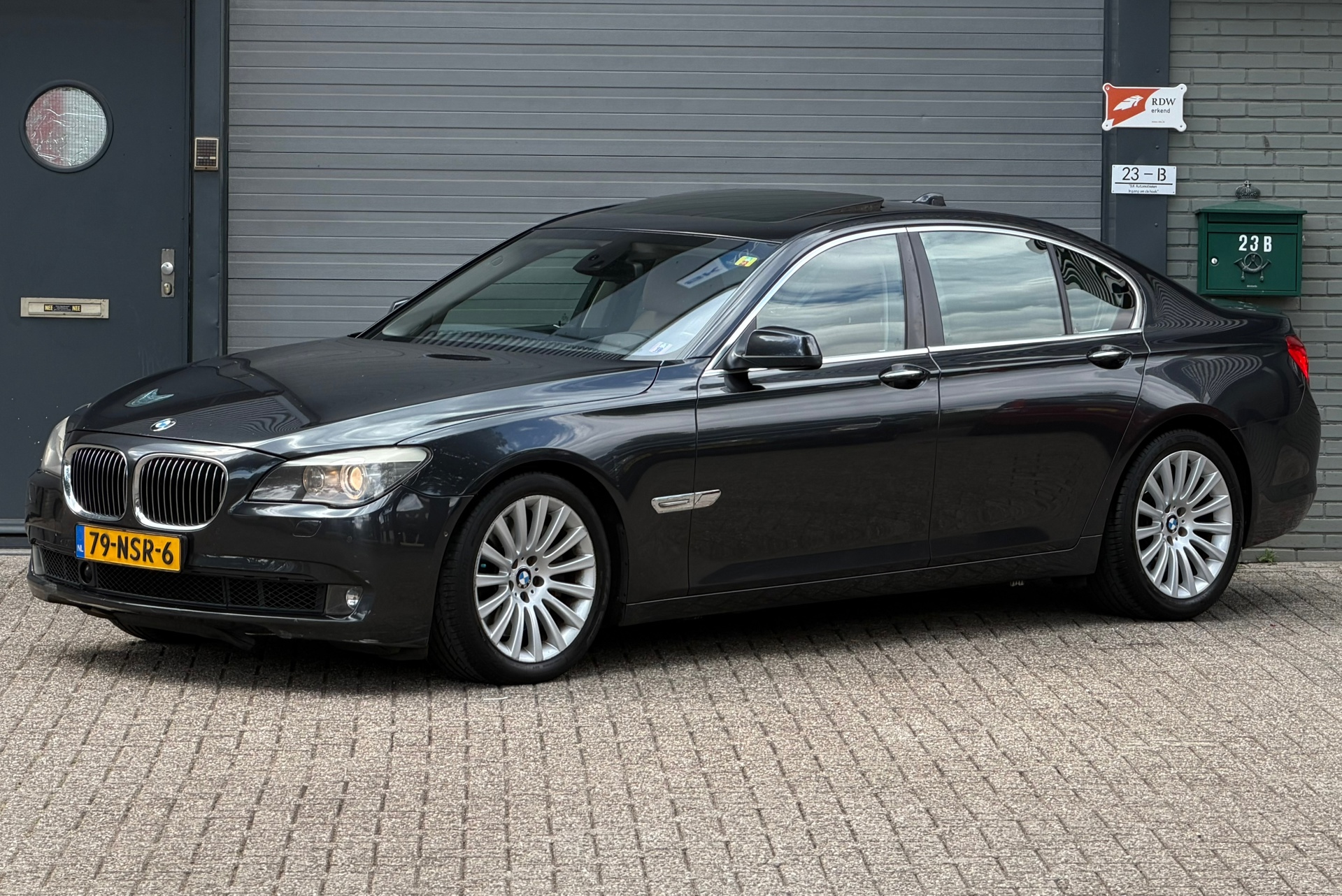 BMW 7er Reihe 750i High Executive - Lees Tekst !! 2010 - voorkant