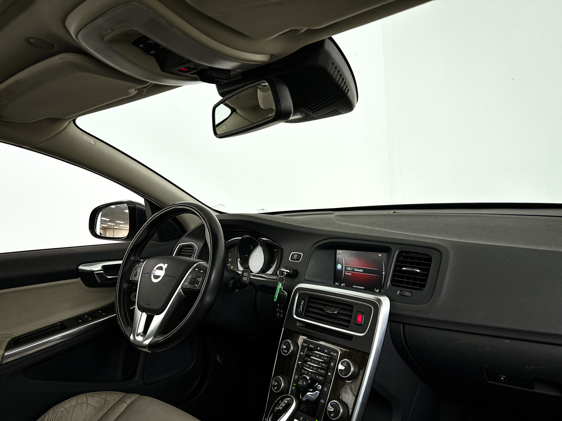 Foto van Volvo V60 Plug In Hybrid