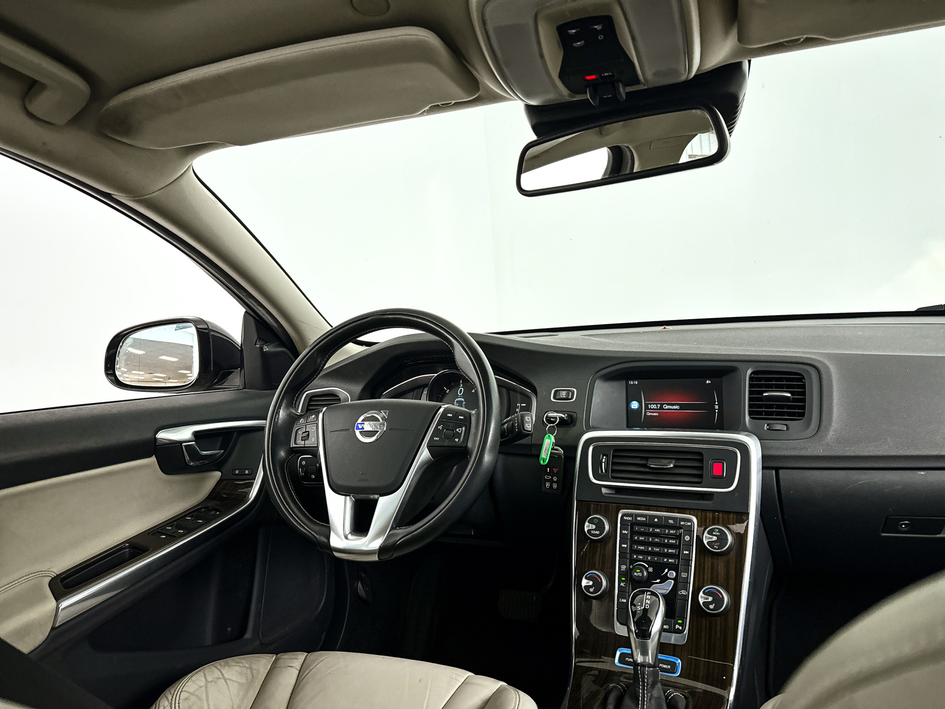 Foto van Volvo V60 Plug In Hybrid