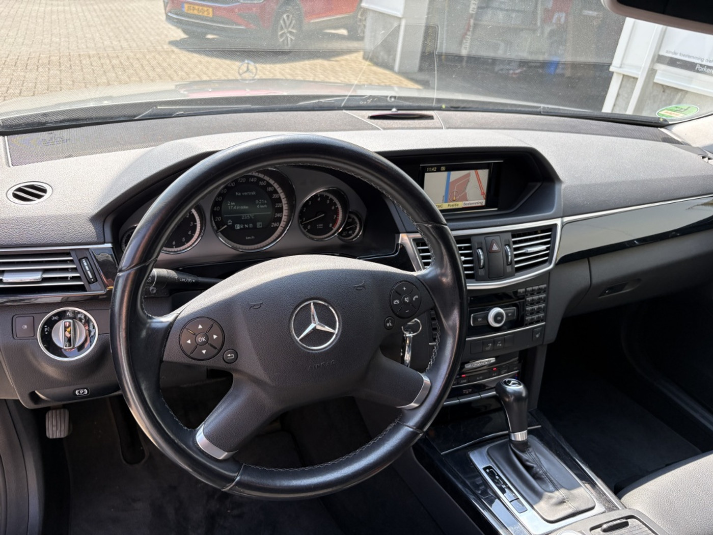 Foto van Mercedes-Benz E 200 Cgi