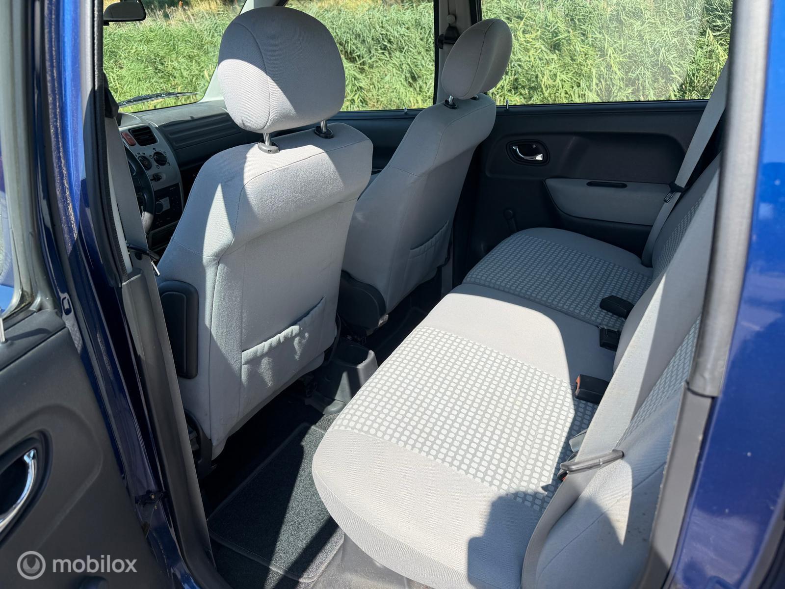 Foto van Opel Agila