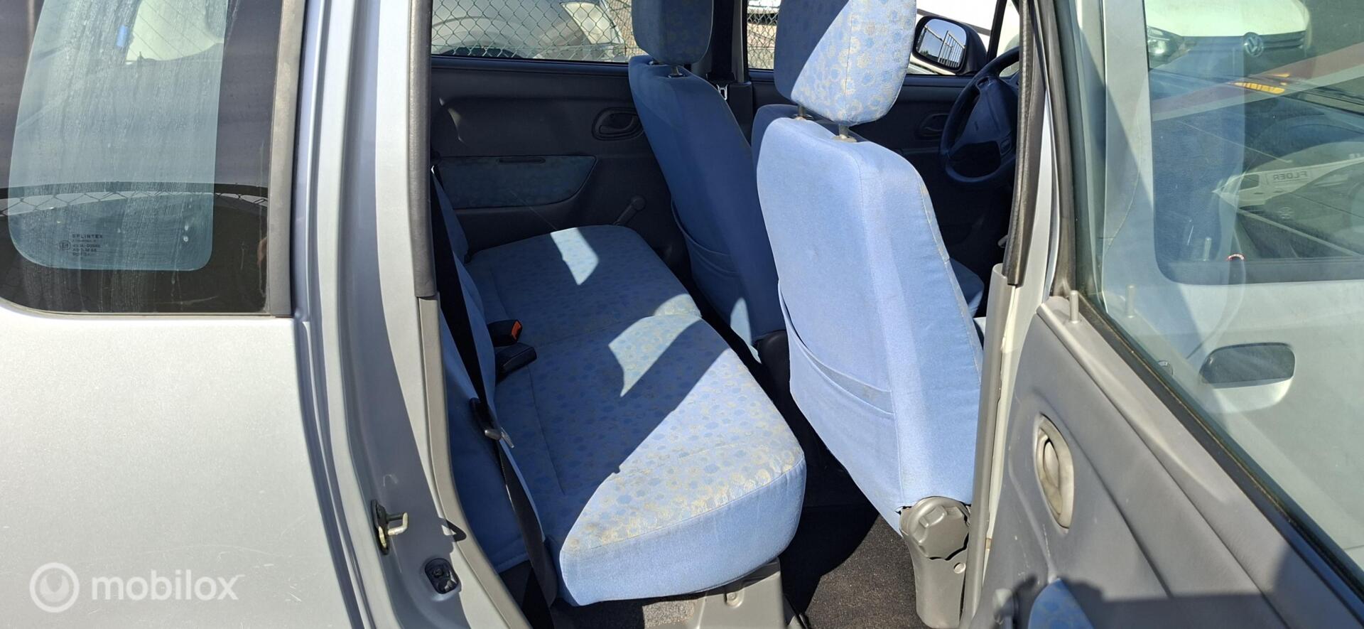Foto van Suzuki Wagon R