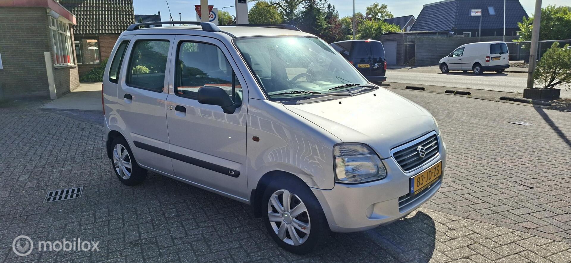 Foto van Suzuki Wagon R