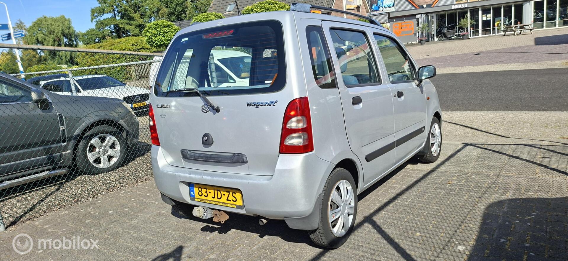Foto van Suzuki Wagon R