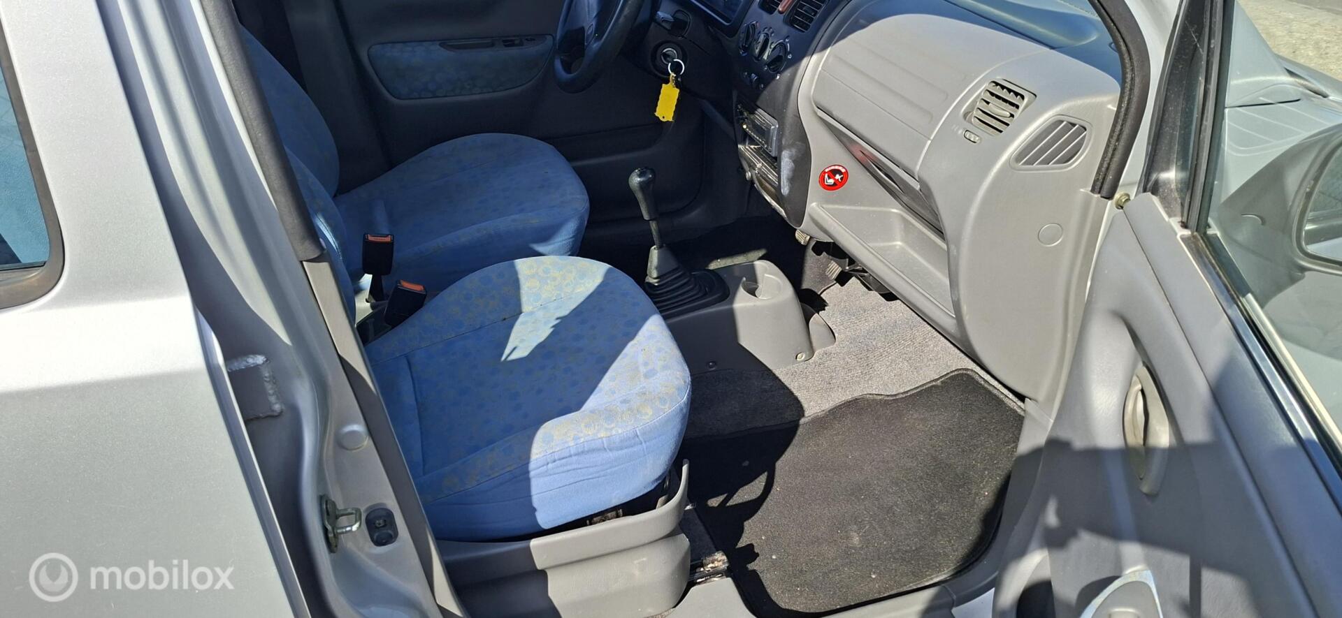 Foto van Suzuki Wagon R