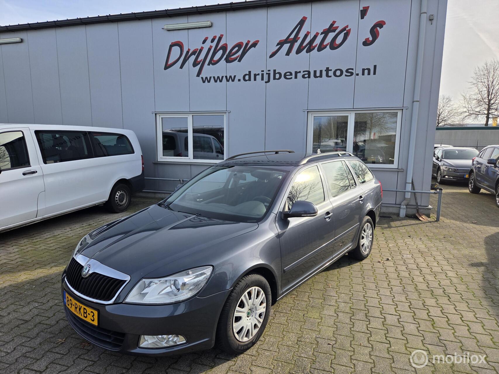 Skoda Octavia 1.6 TDI Greentech Ambition 2011 - voorkant
