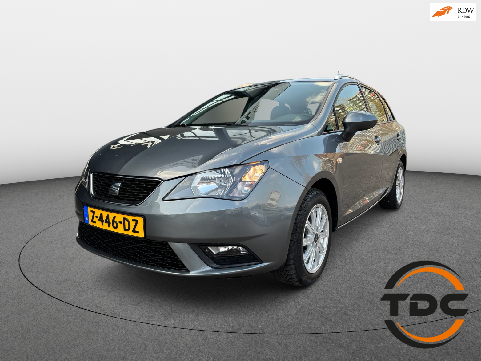 Seat Ibiza ST 1.0 EcoTSI Automaat AIRCO LMV PDC NAVI 2016 - voorkant