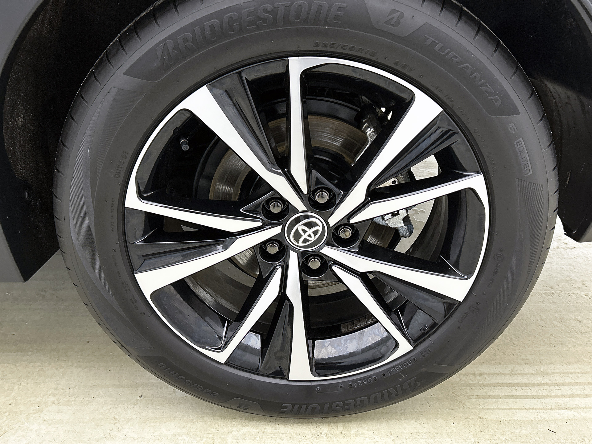 Foto van Toyota C-hr