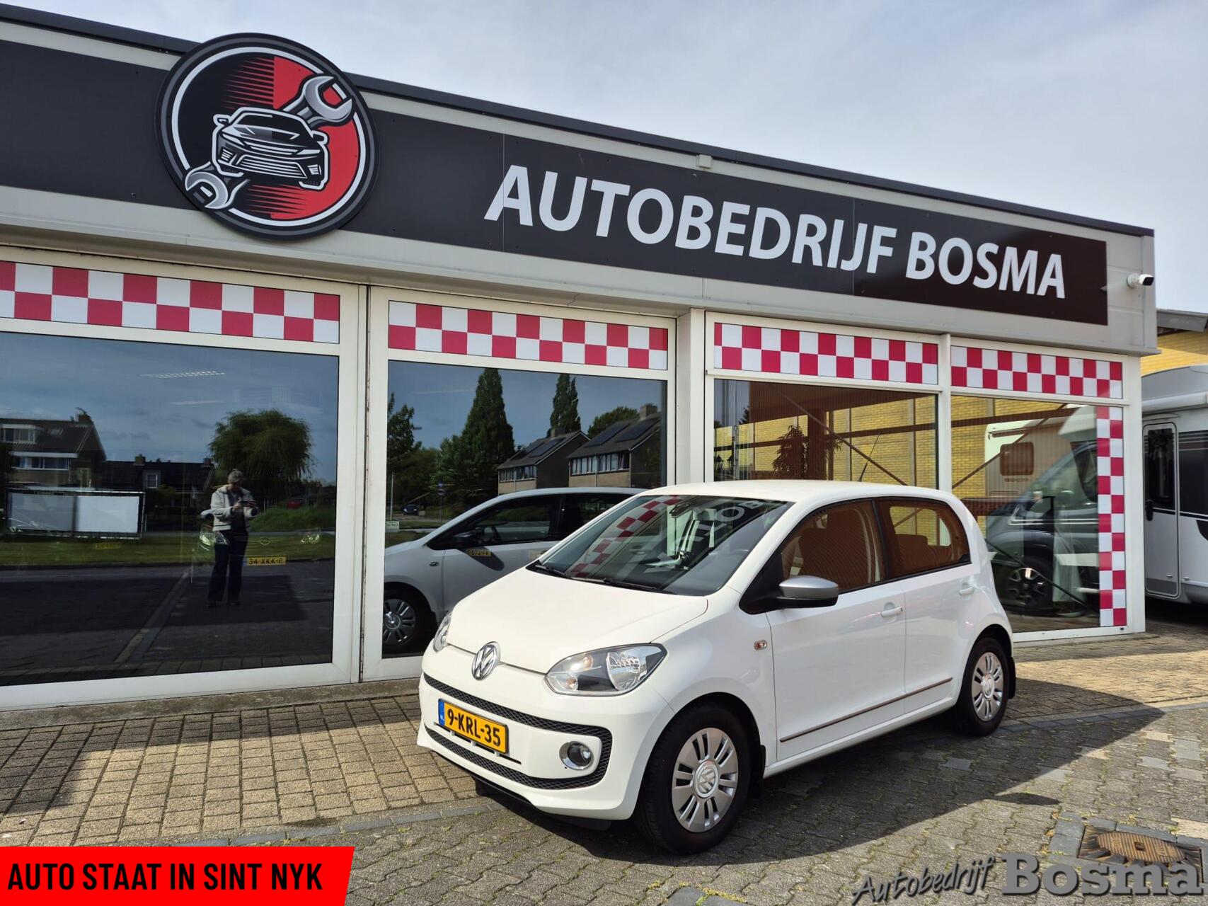 Volkswagen Up 1.0 cheer up! BlueMotion 2013 - voorkant