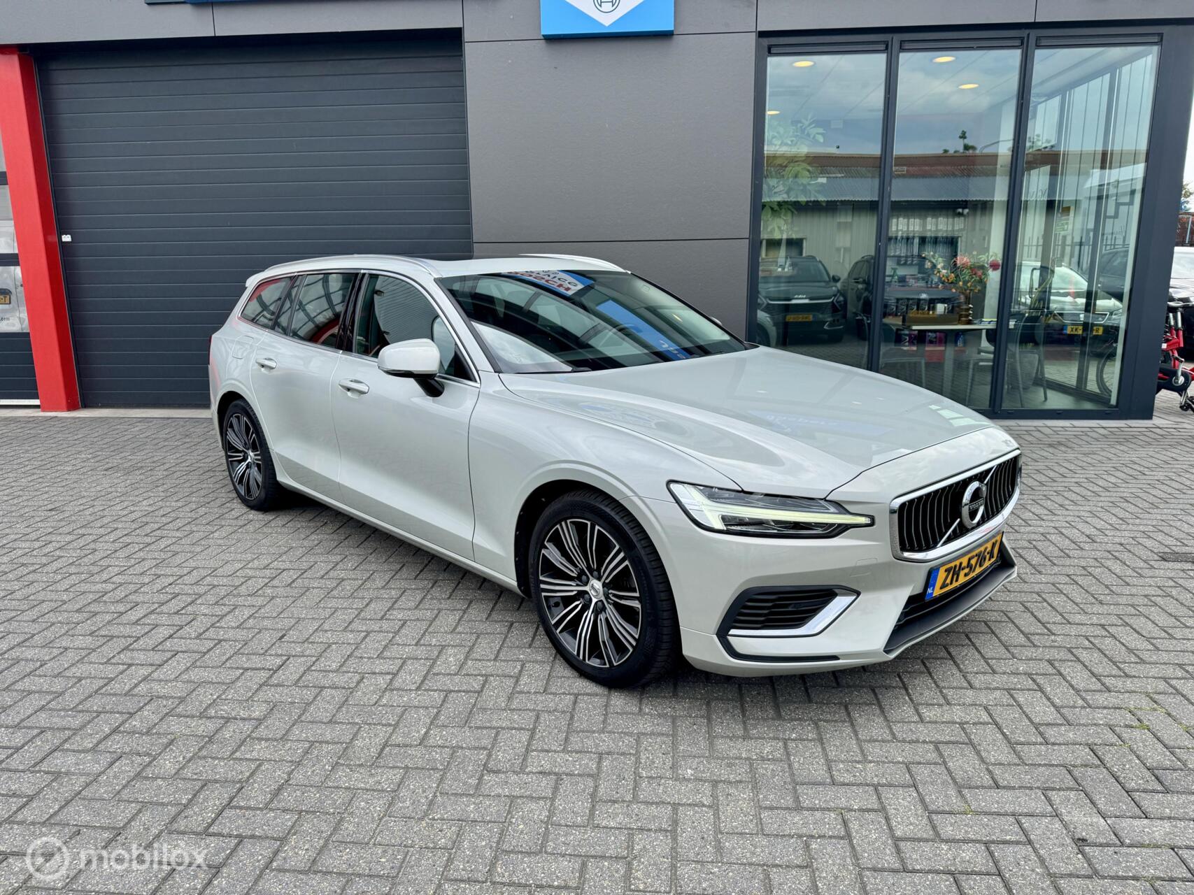 Foto van Volvo V60 T8 Twin Engine