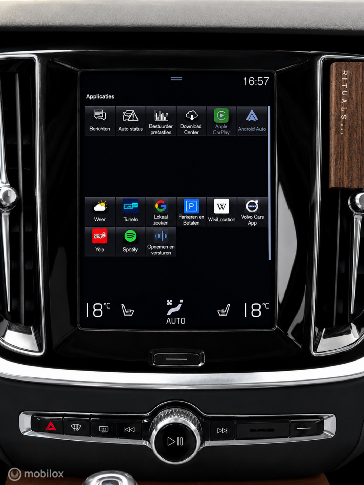 Foto van Volvo V60 T8 Twin Engine