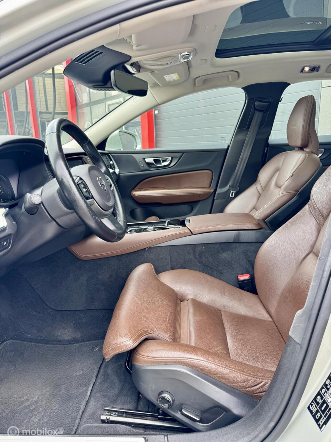 Foto van Volvo V60 T8 Twin Engine