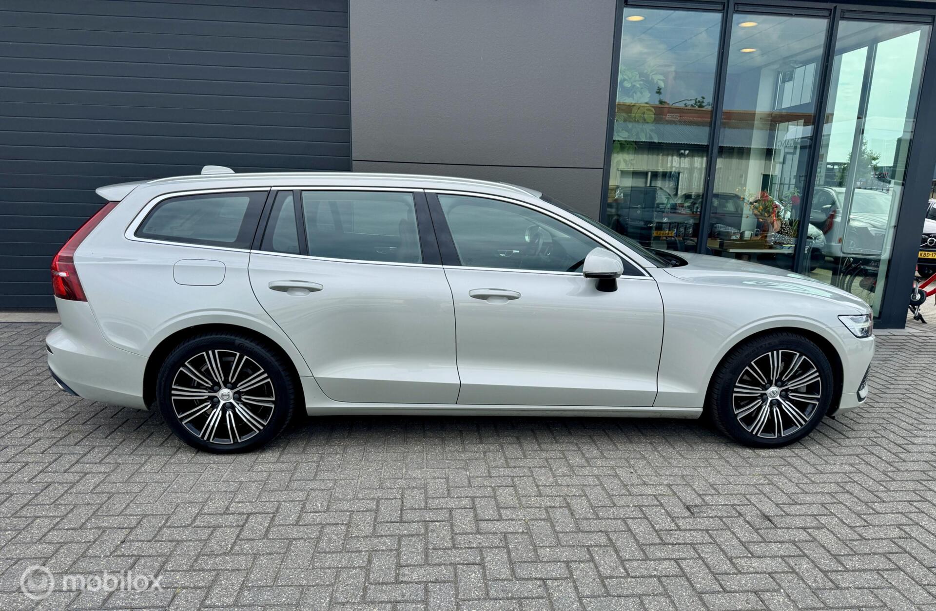 Foto van Volvo V60 T8 Twin Engine