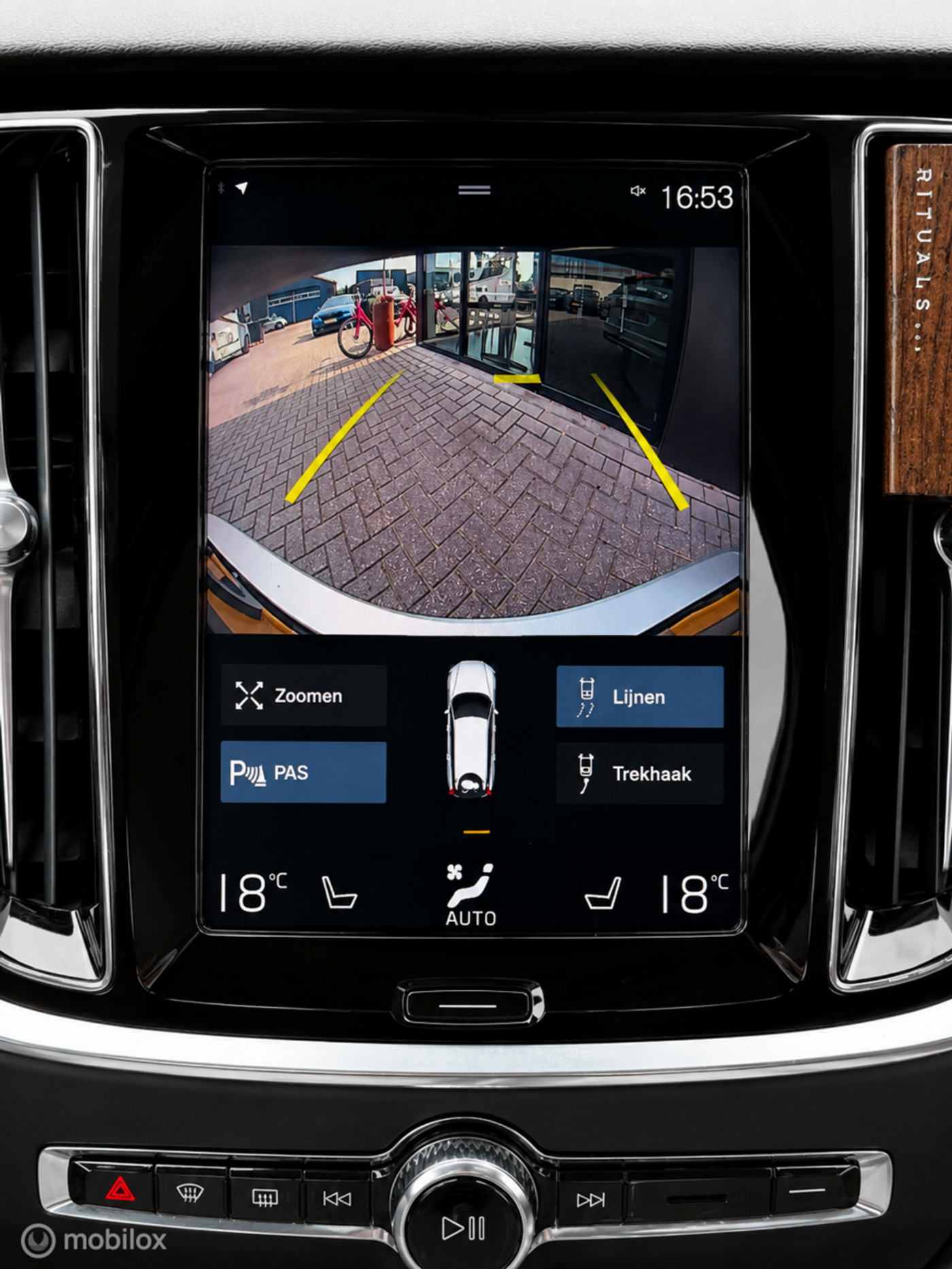 Foto van Volvo V60 T8 Twin Engine