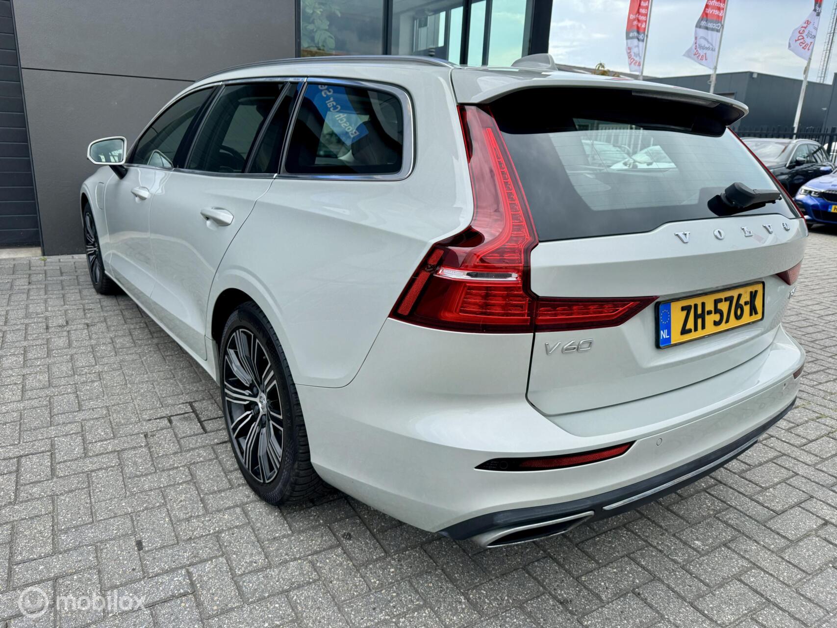 Foto van Volvo V60 T8 Twin Engine