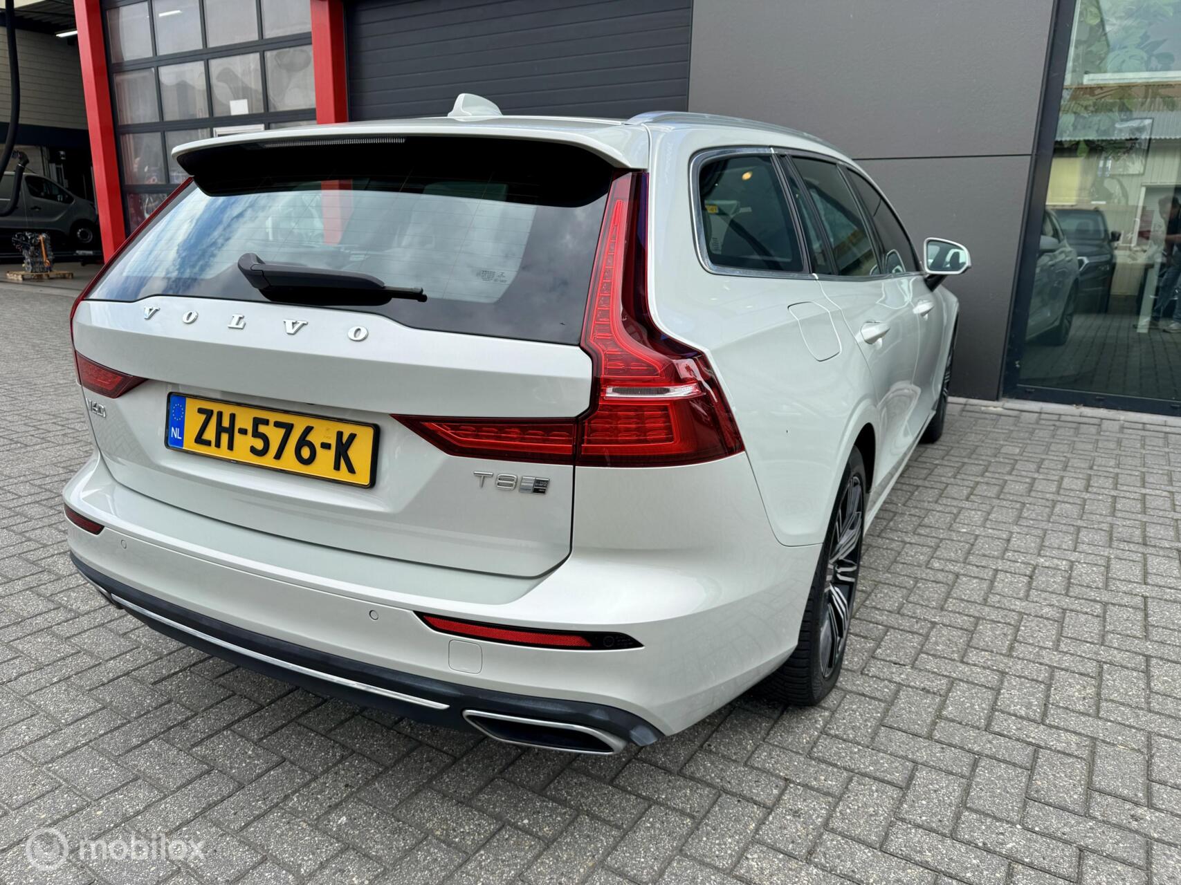 Foto van Volvo V60 T8 Twin Engine