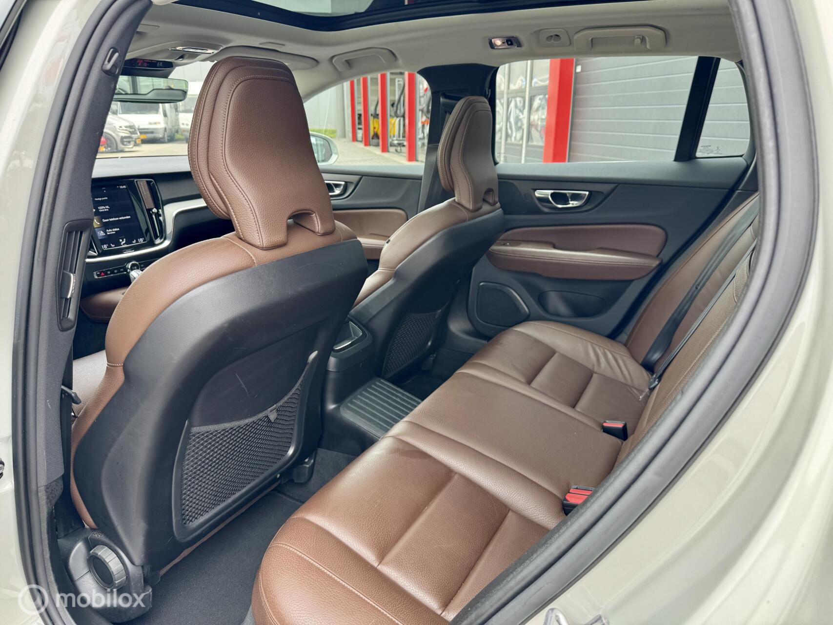 Foto van Volvo V60 T8 Twin Engine