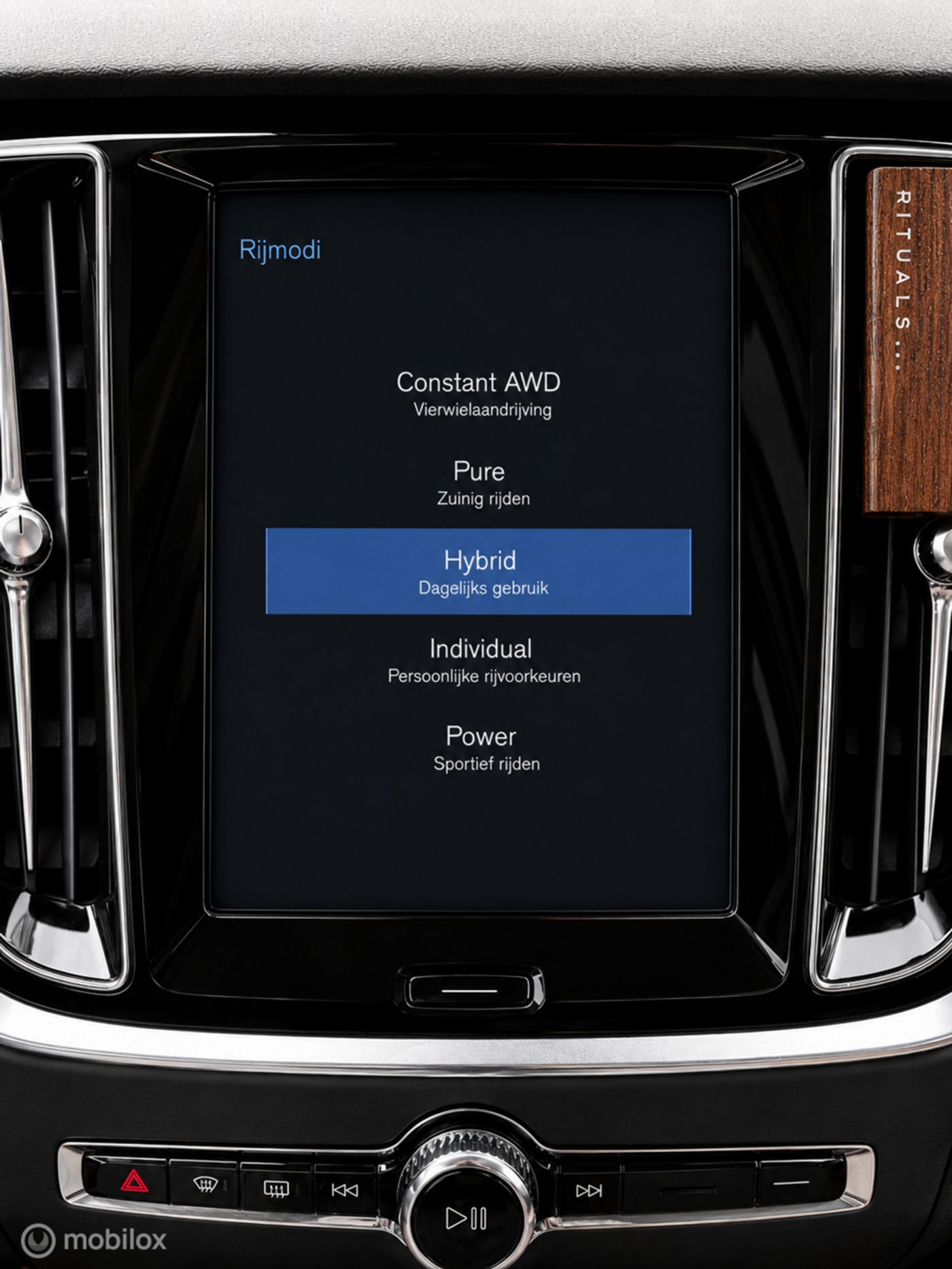 Foto van Volvo V60 T8 Twin Engine
