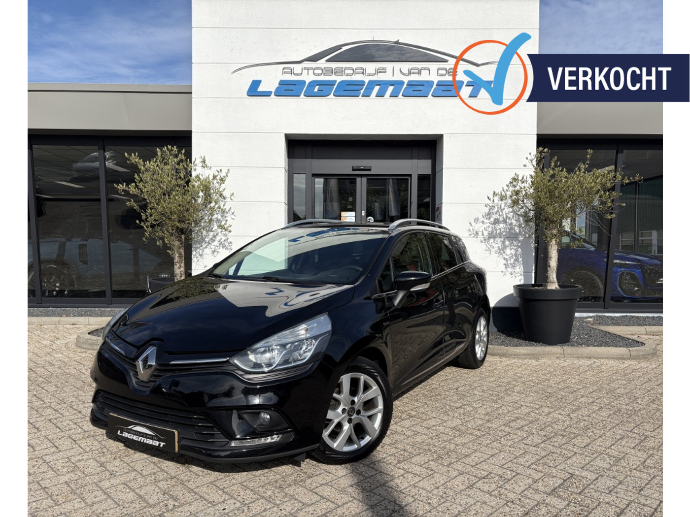 Renault Clio 0.9 TCe Limited, Keyless, Navigatie, LM. velgen 2019 - voorkant