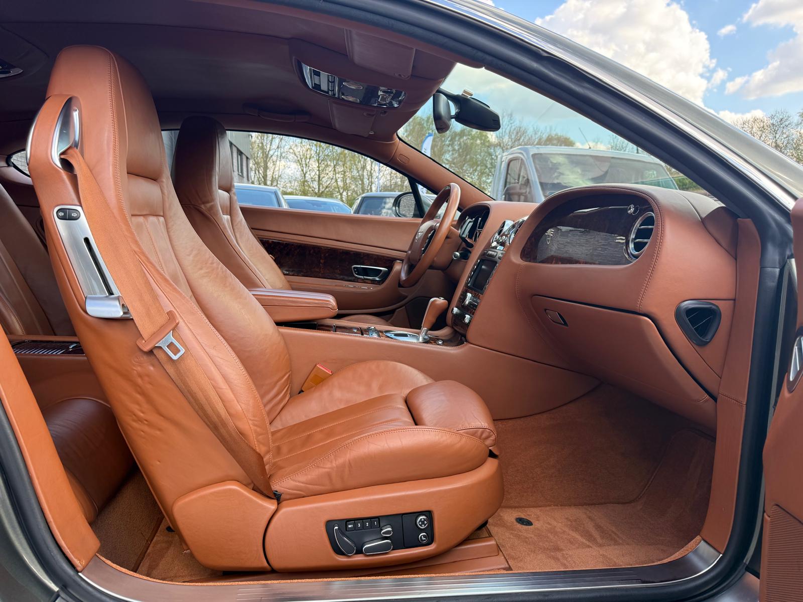 Foto van Bentley Bentley Continental GT