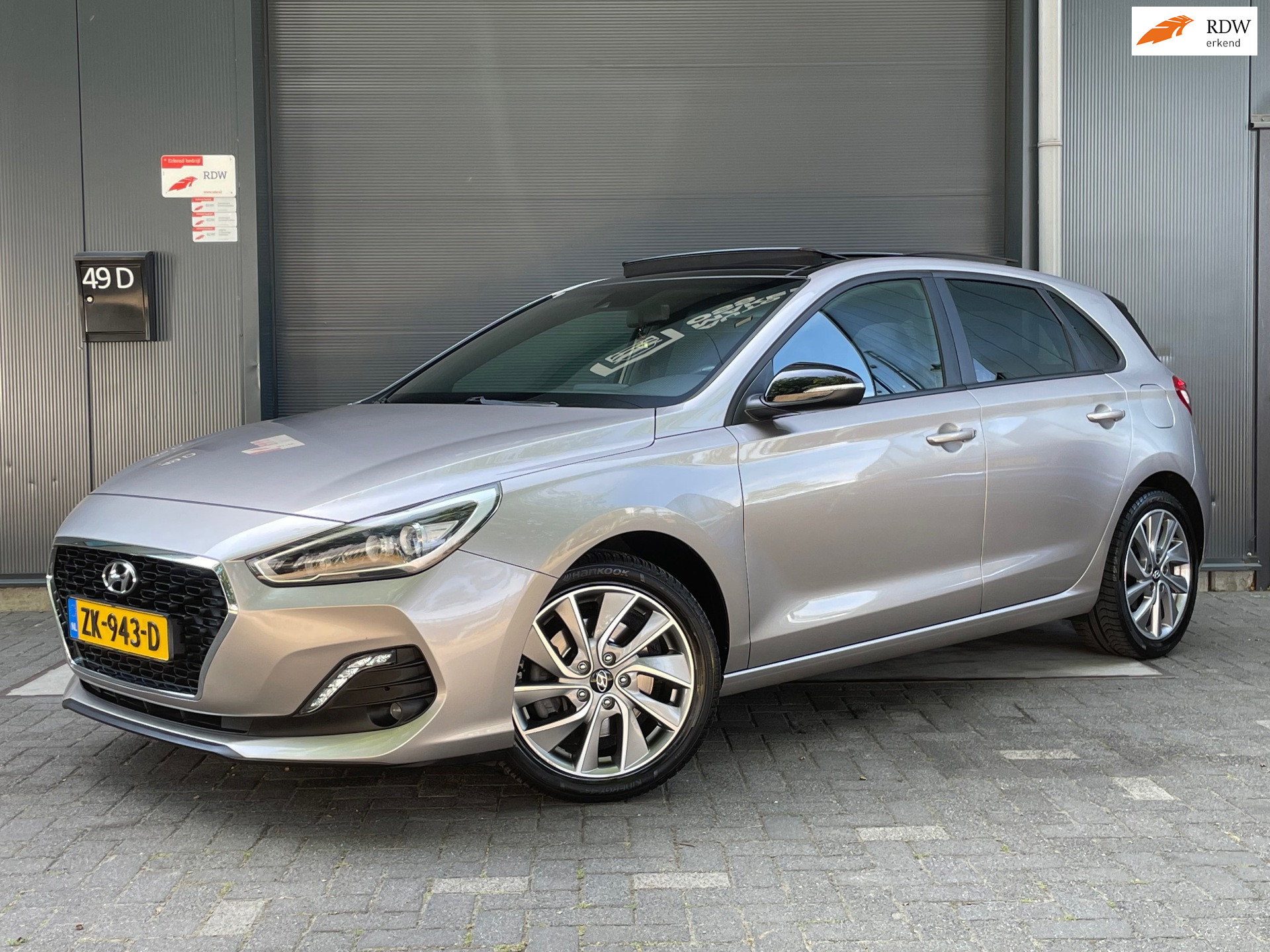 Hyundai I 30 1.4 T-GDI Comfort CARPLAY PANO LED CAMERA DAB CRUISE CLIMA PDC DEALER ONDERHOUDEN 2019 - voorkant