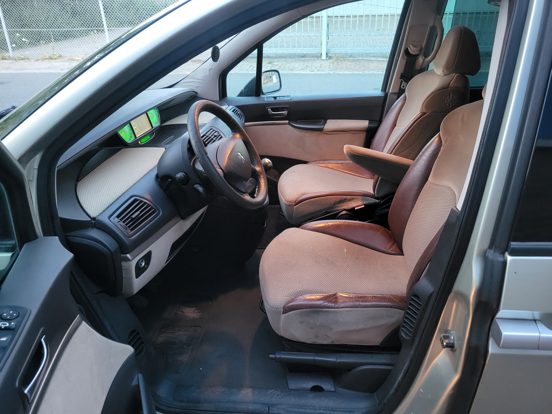 Foto van Peugeot 807