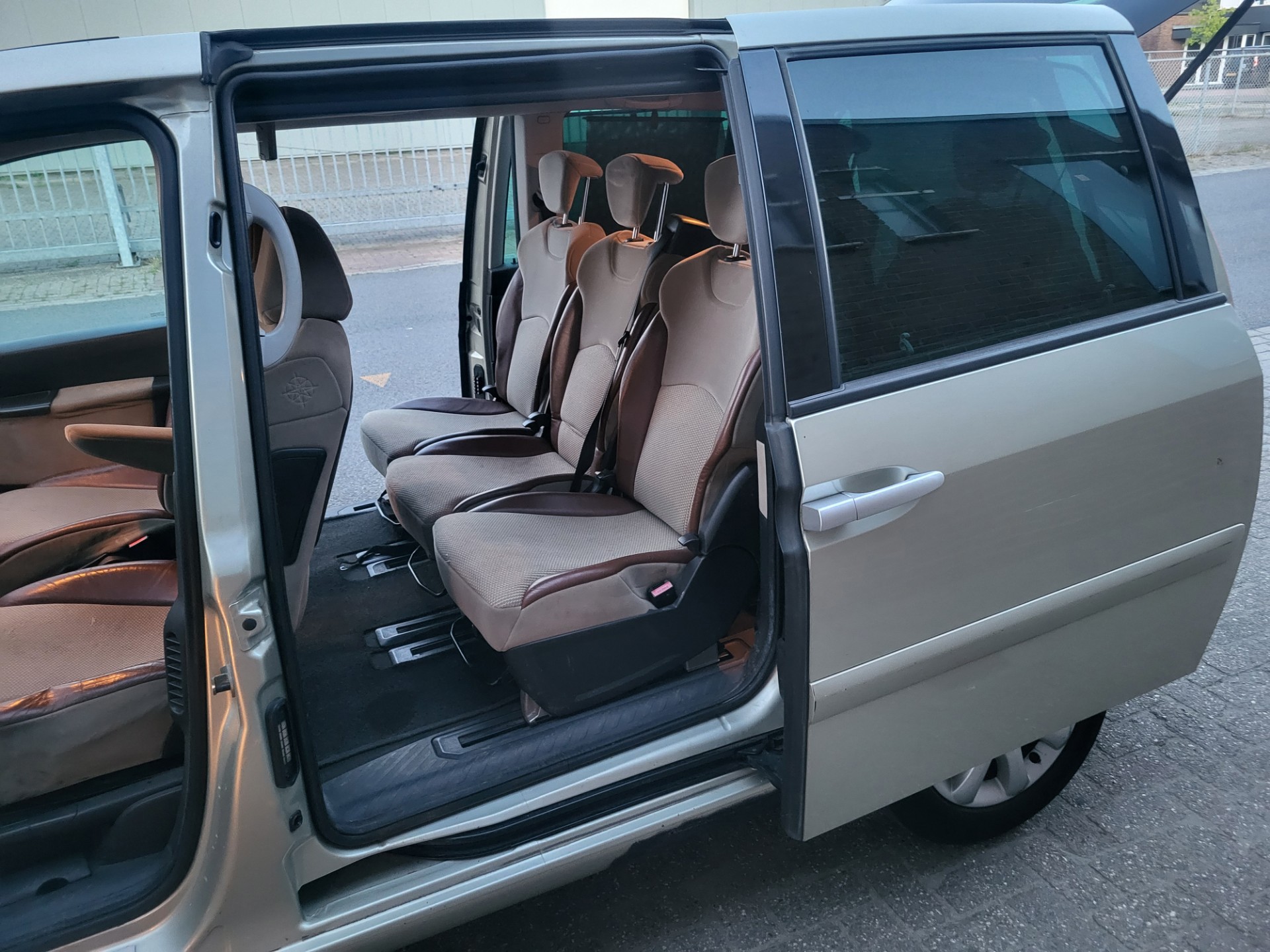 Foto van Peugeot 807