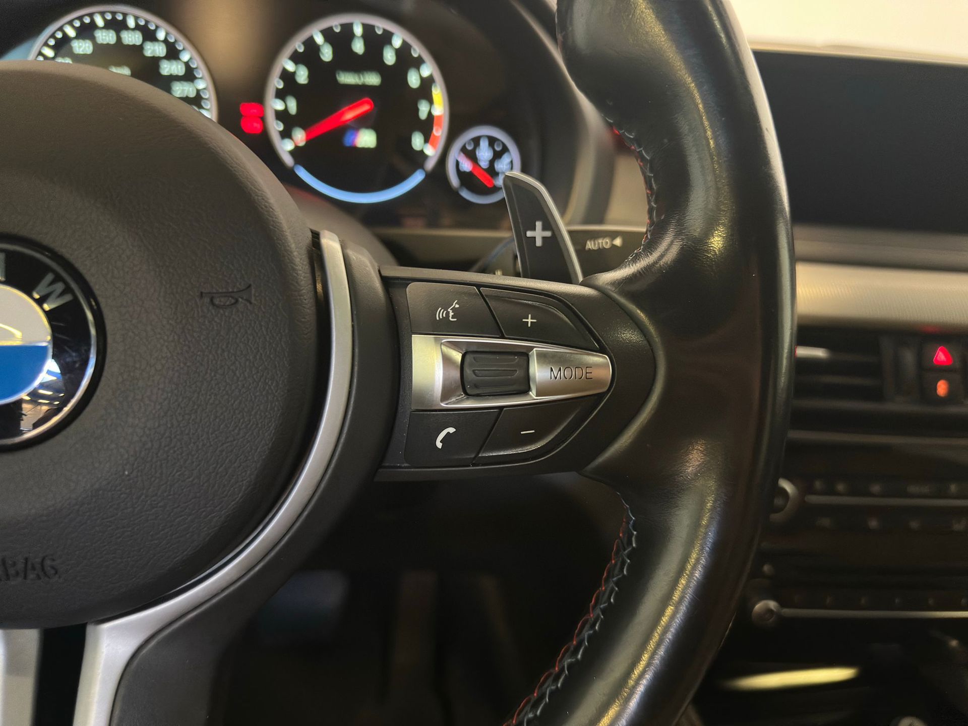 Foto van BMW X6 M