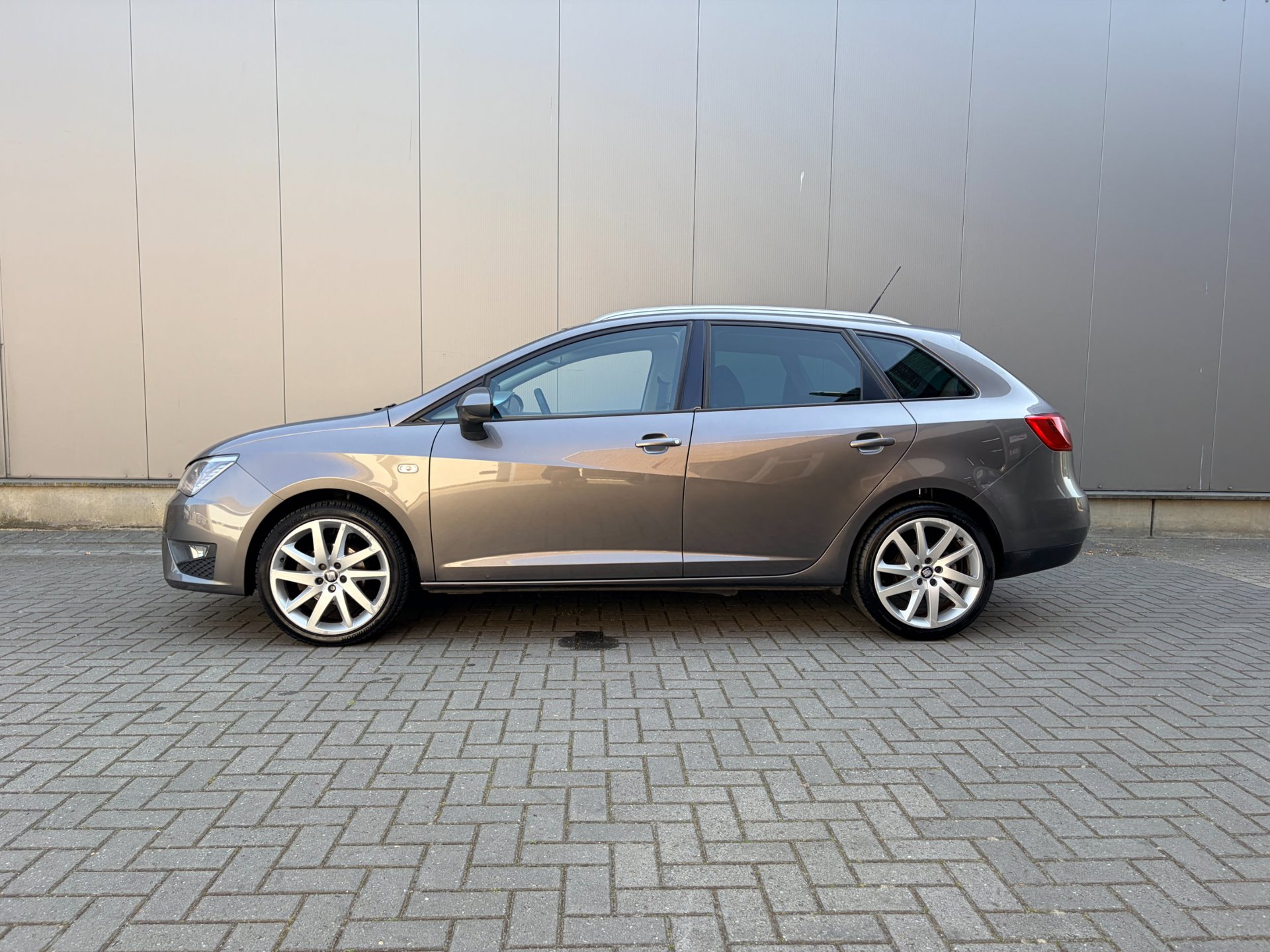 Foto van Seat Ibiza ST