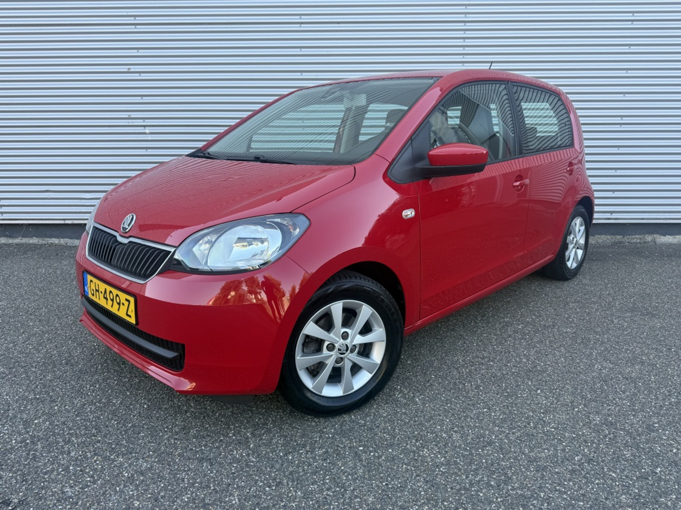 Skoda Citigo 1.0 Grt. Edition NAP 5-drs Airco 14" lichtmetaal C.D.V. Elektrische ramen 2015 - voorkant