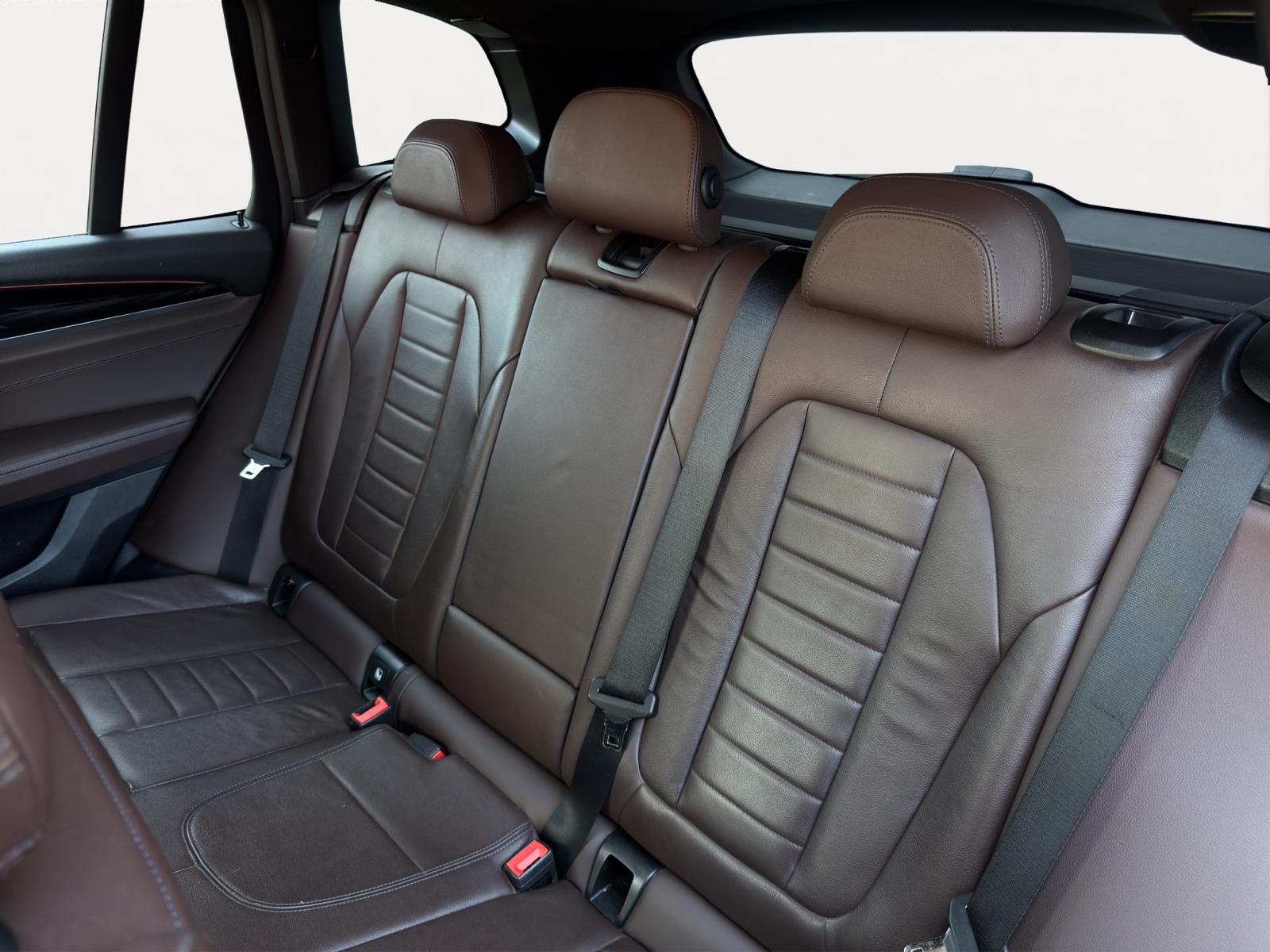 Foto van BMW X3 Xdrive20i