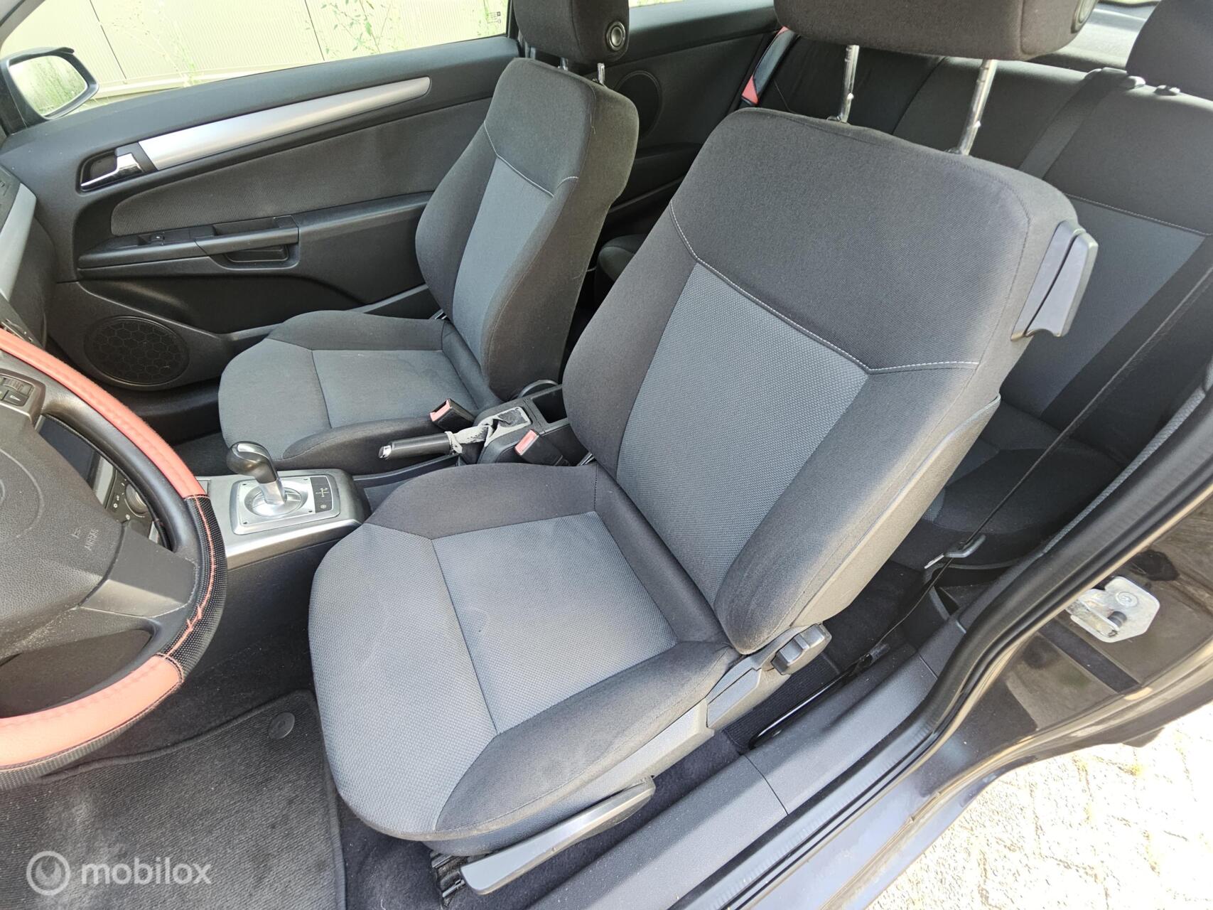 Foto van Opel Astra GTC
