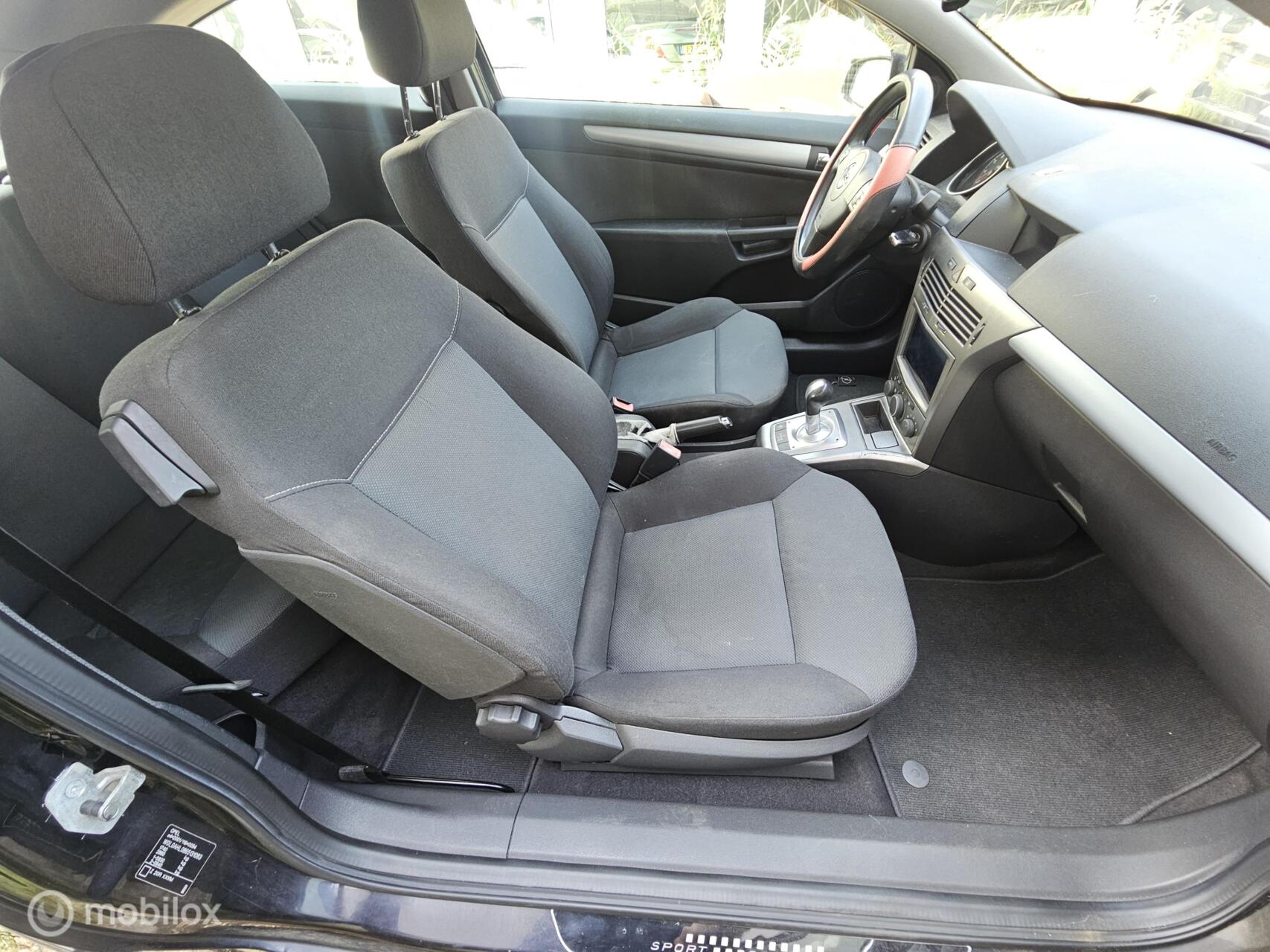 Foto van Opel Astra GTC