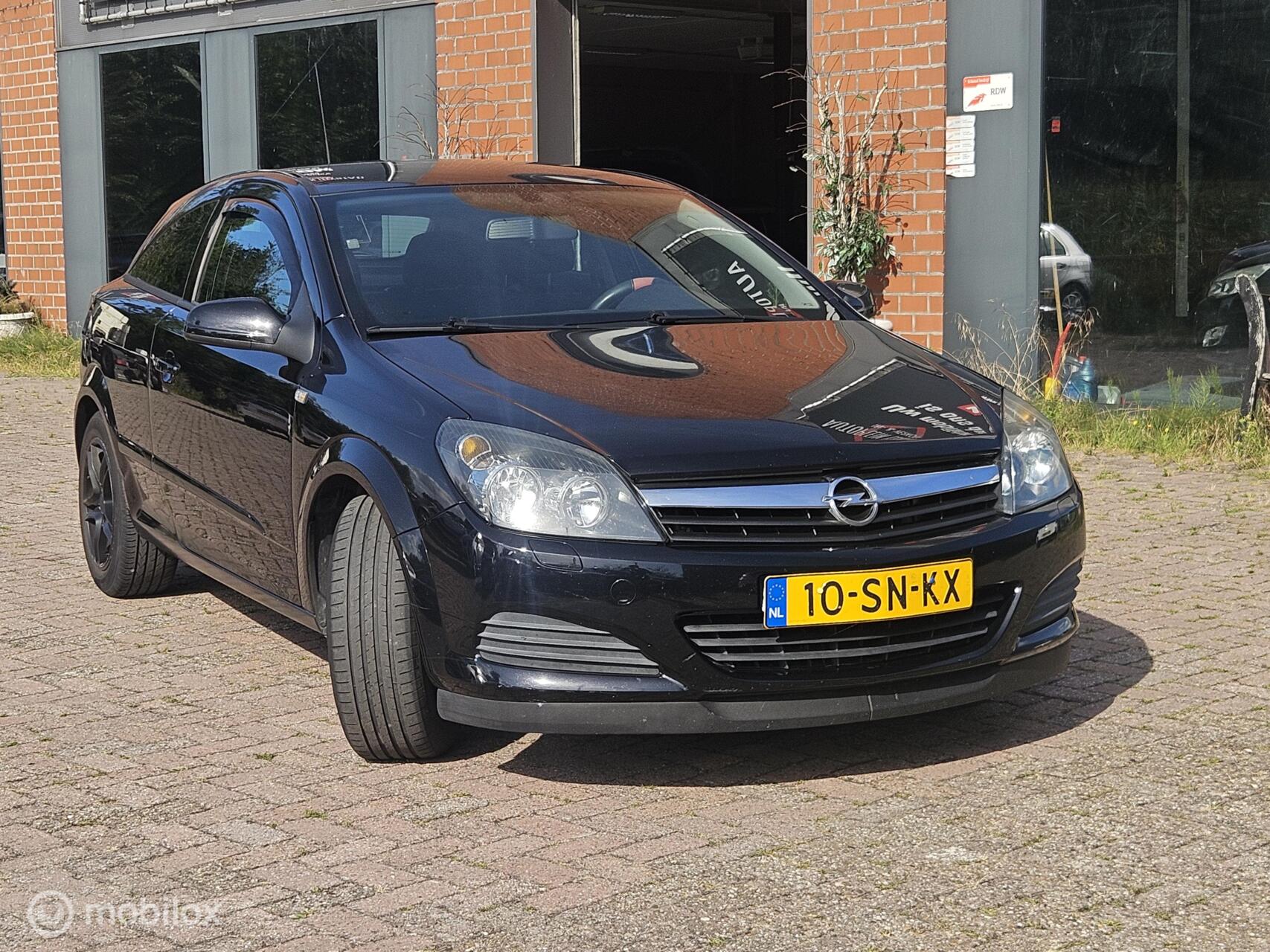 Foto van Opel Astra GTC