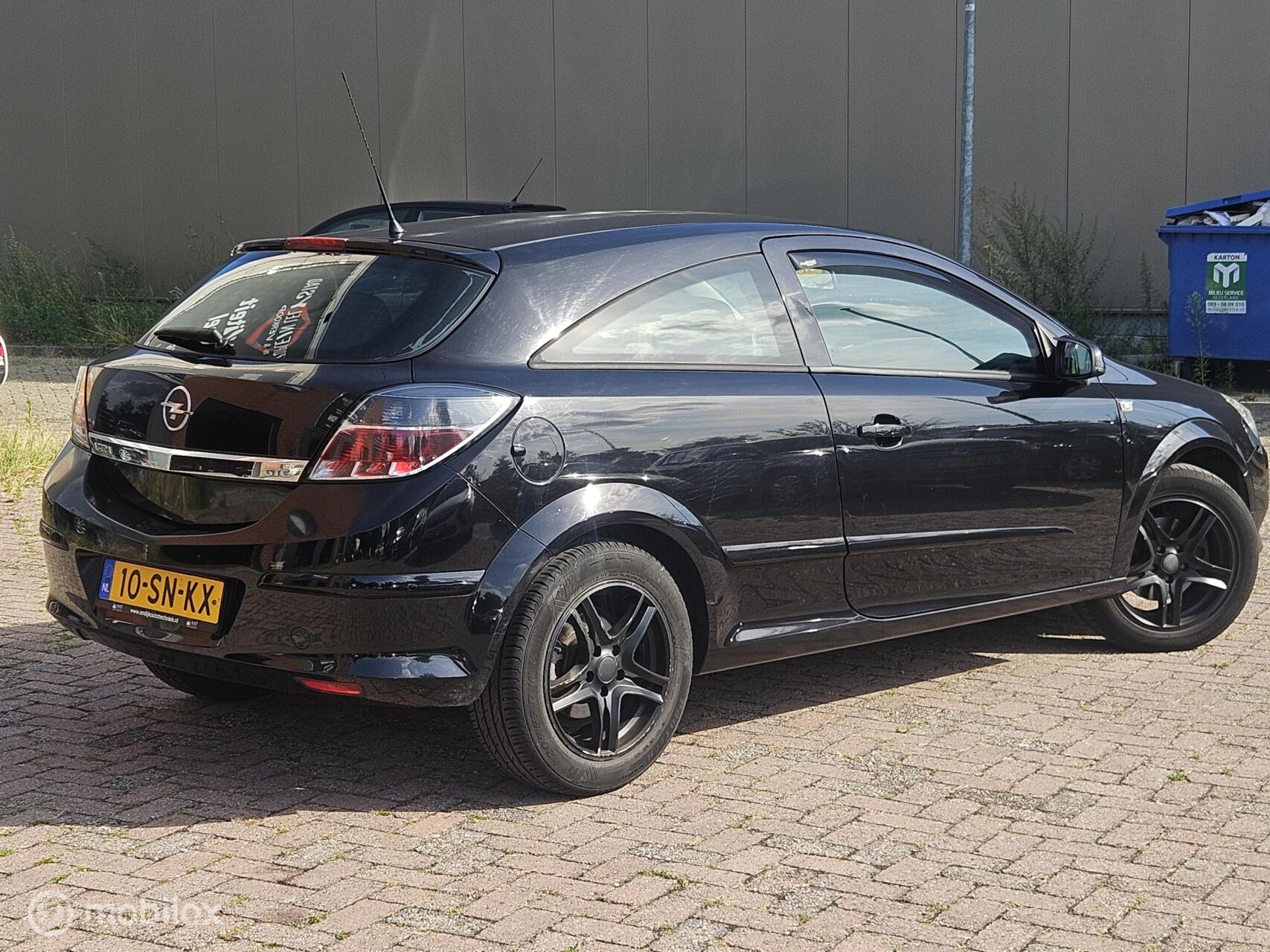 Foto van Opel Astra GTC