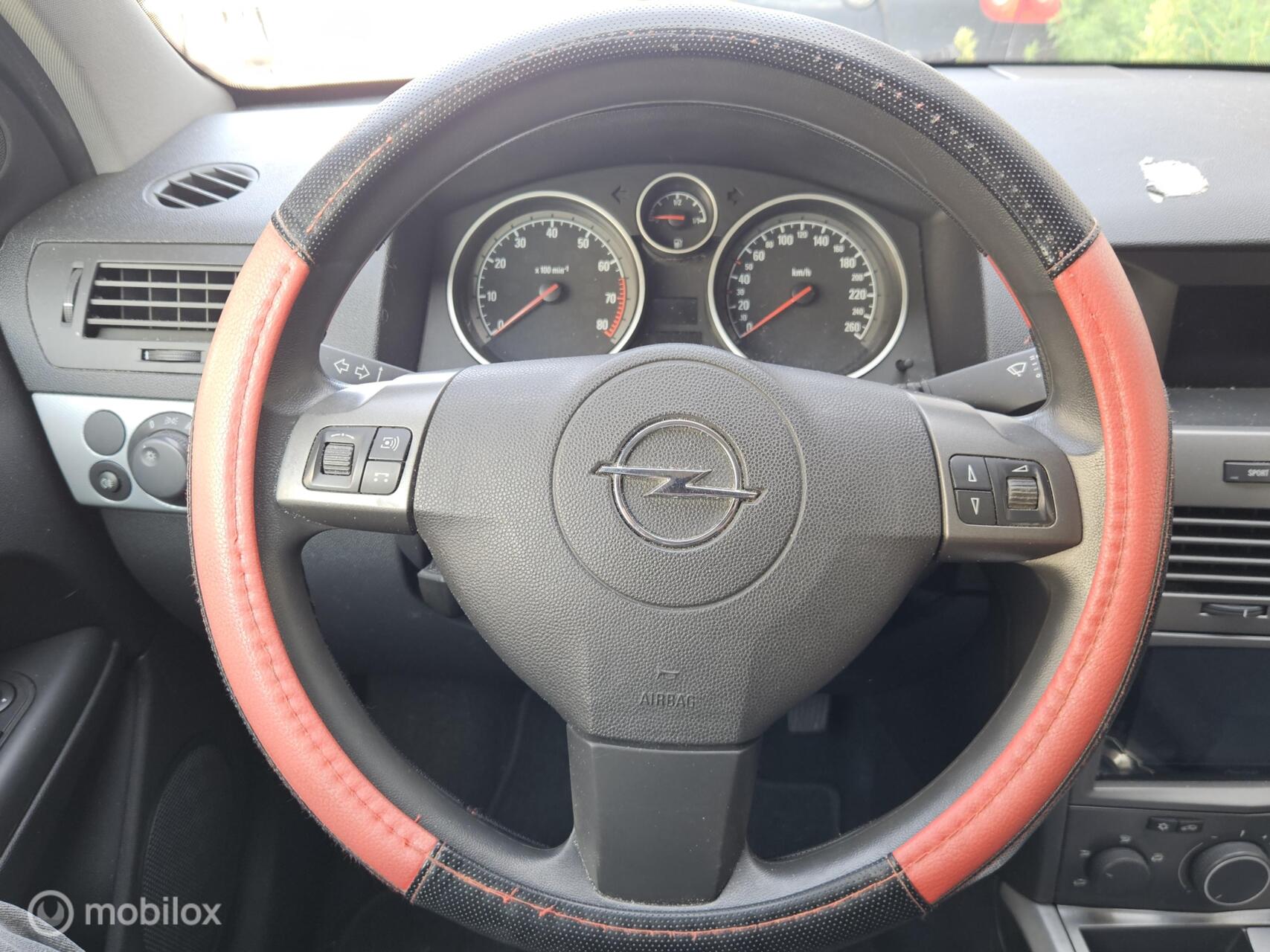 Foto van Opel Astra GTC