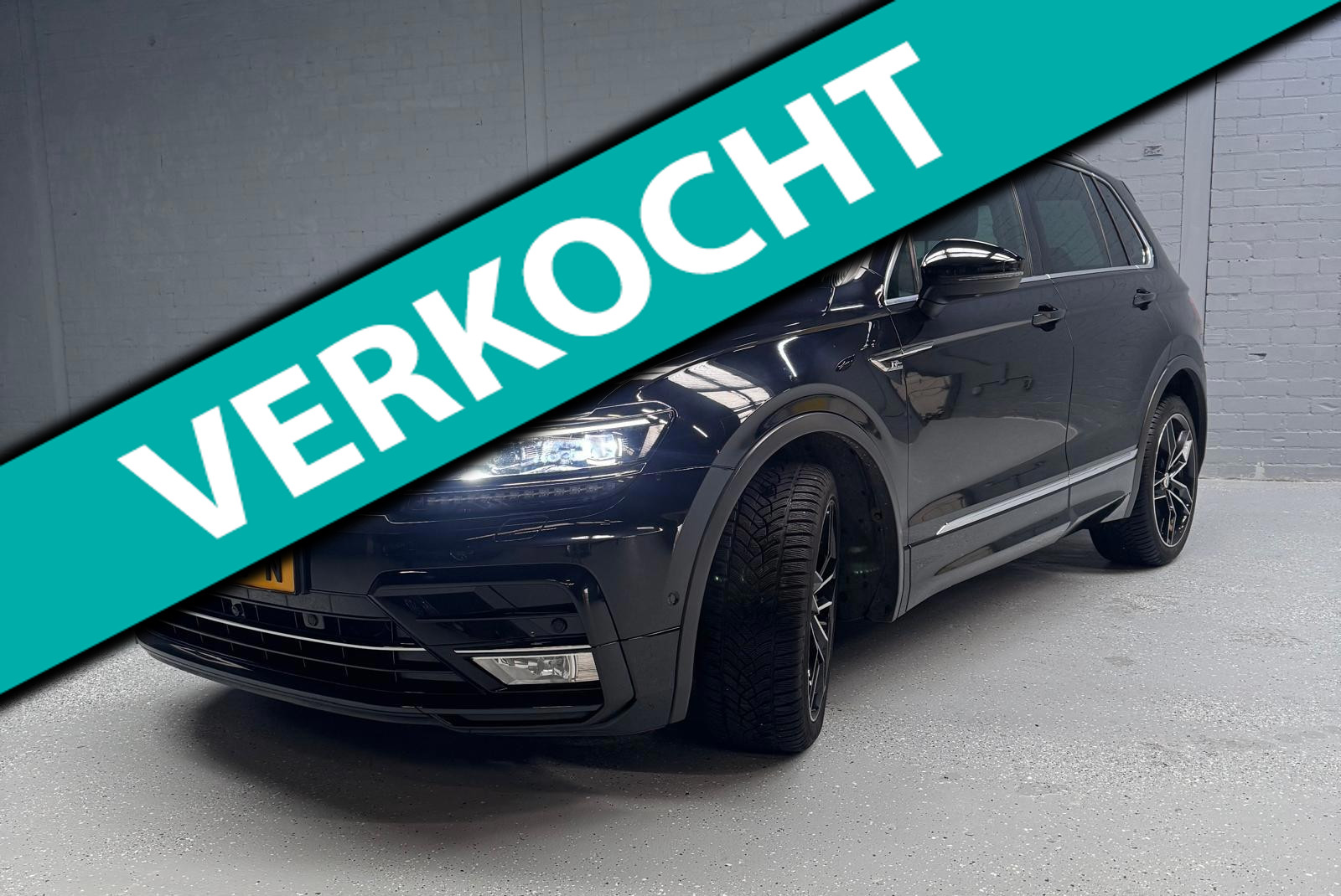 Volkswagen Tiguan 1.4 TSI ACT Highline|PANO|R-LINE|VIRTUAL|360 CAM|ACC|LED 2016 - voorkant