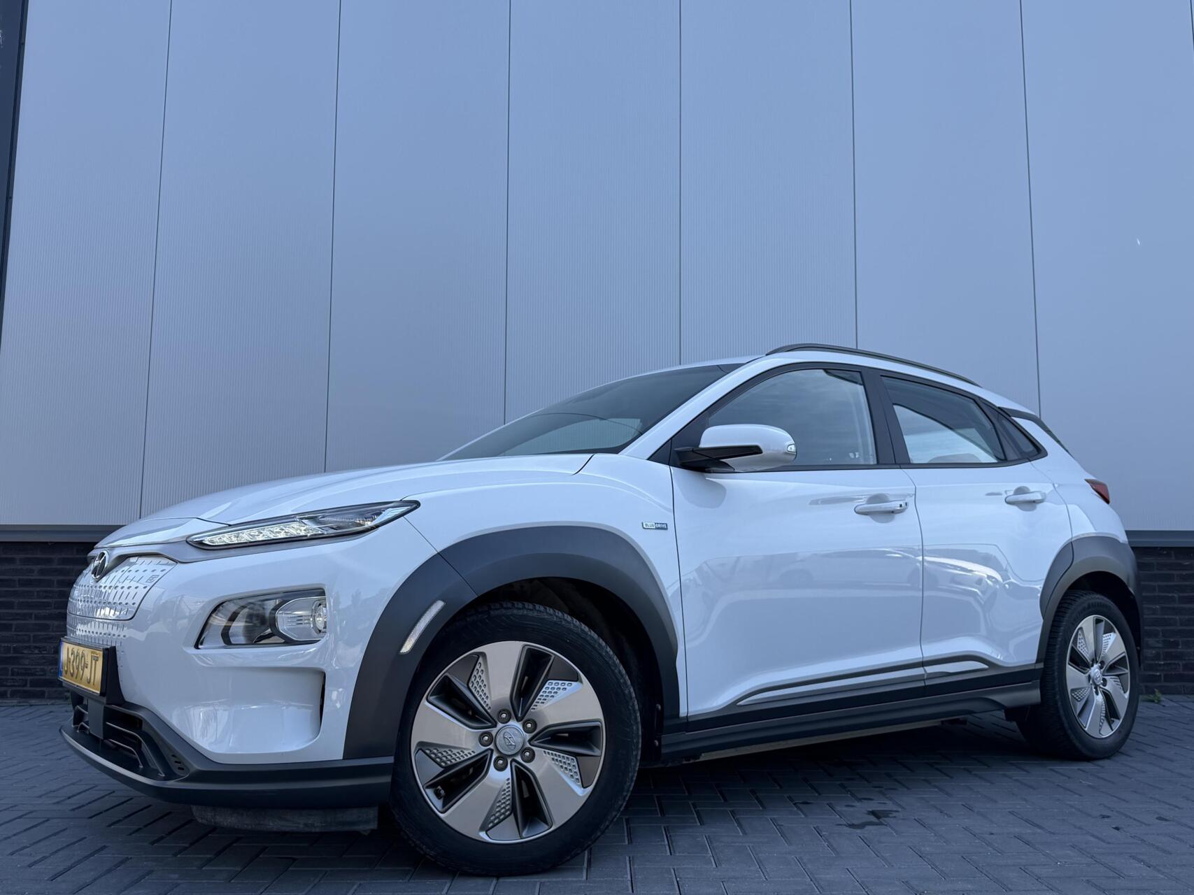 Hyundai Kona EV Comfort Smart 64 kWh 2020 - voorkant