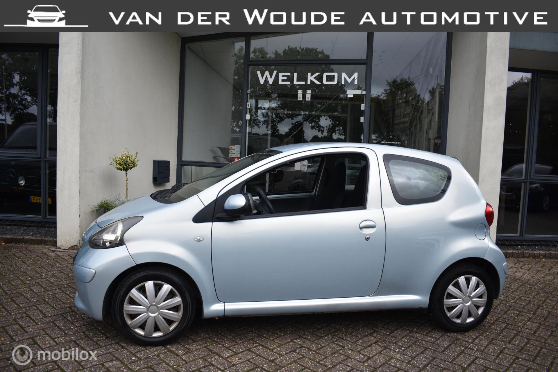 Toyota Aygo 1.0-12V + 08 3DRS Airco|Elekt,pakket|16-9-26 APK 2008 - voorkant