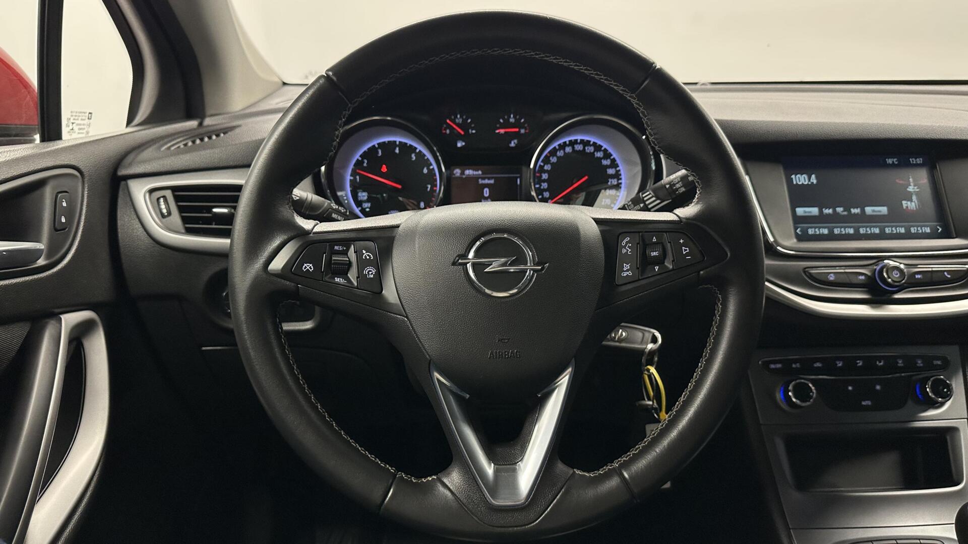 Foto van Opel Astra Sports Tourer
