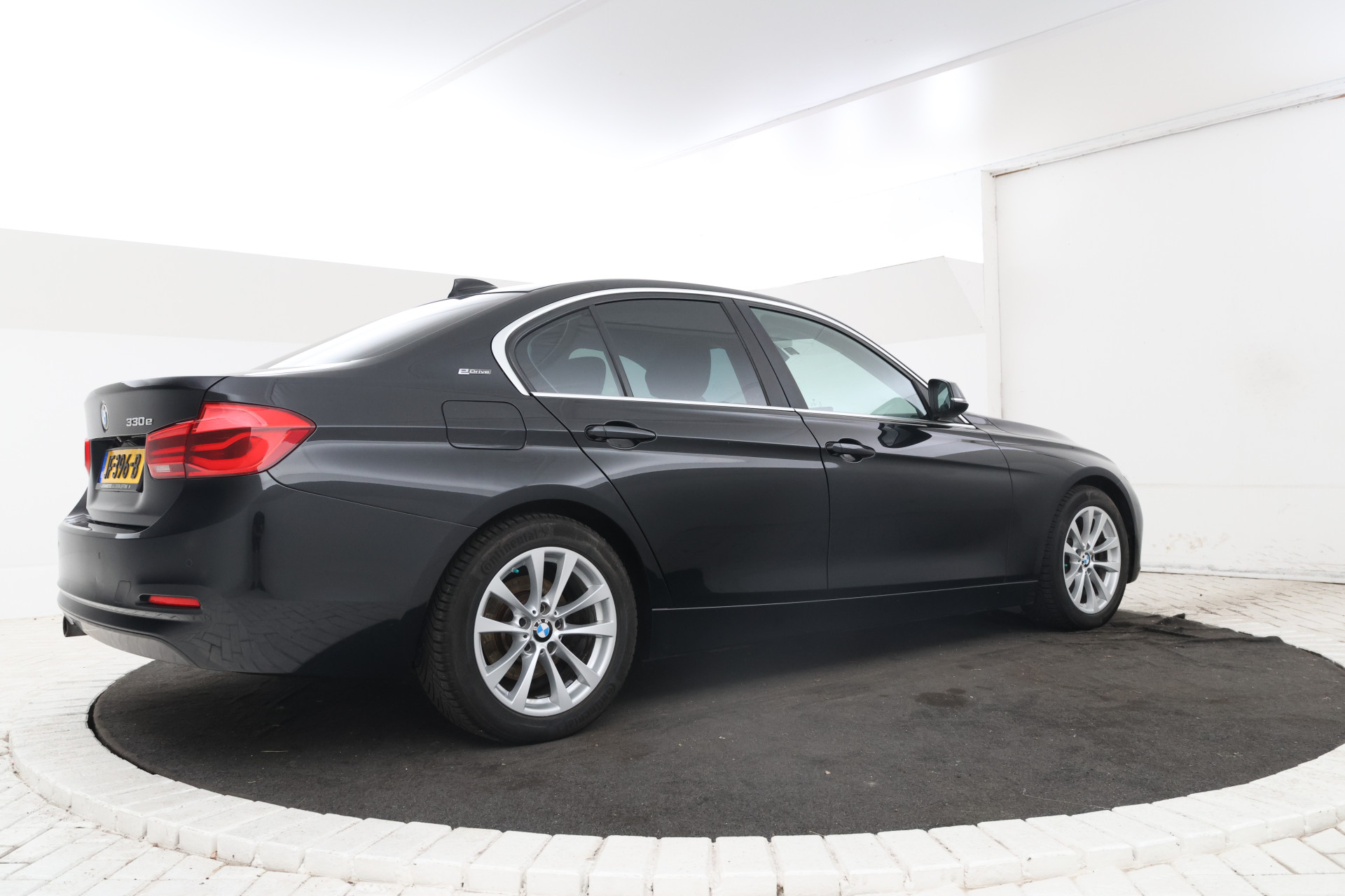 Foto van BMW 330e